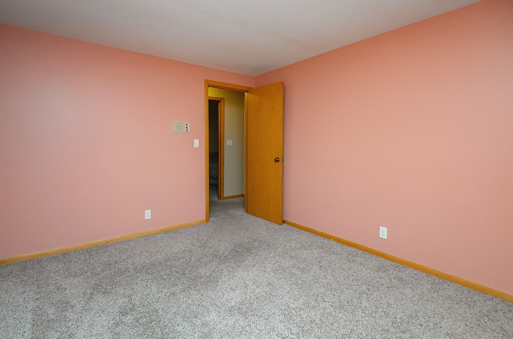 4510 Knollwood Dr, Racine WI 53403-3966 exterior