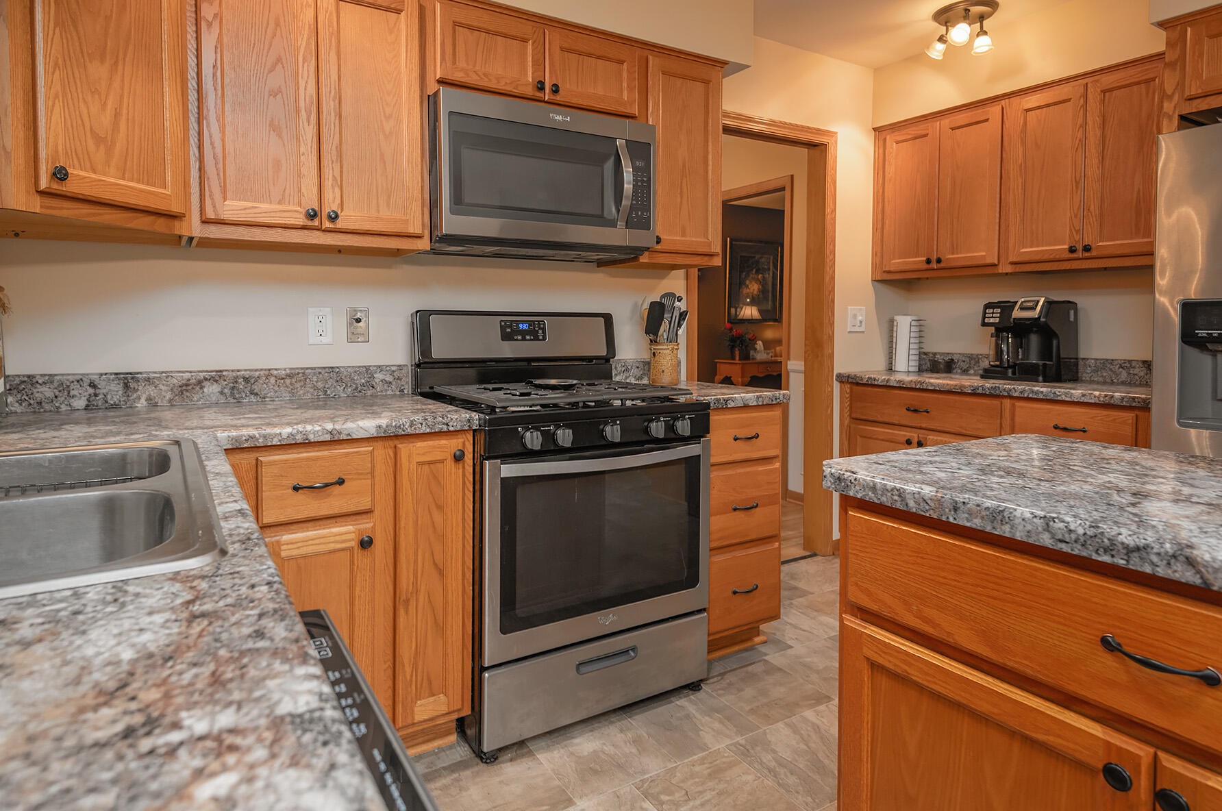 4510 Knollwood Dr, Racine WI 53403-3966 exterior