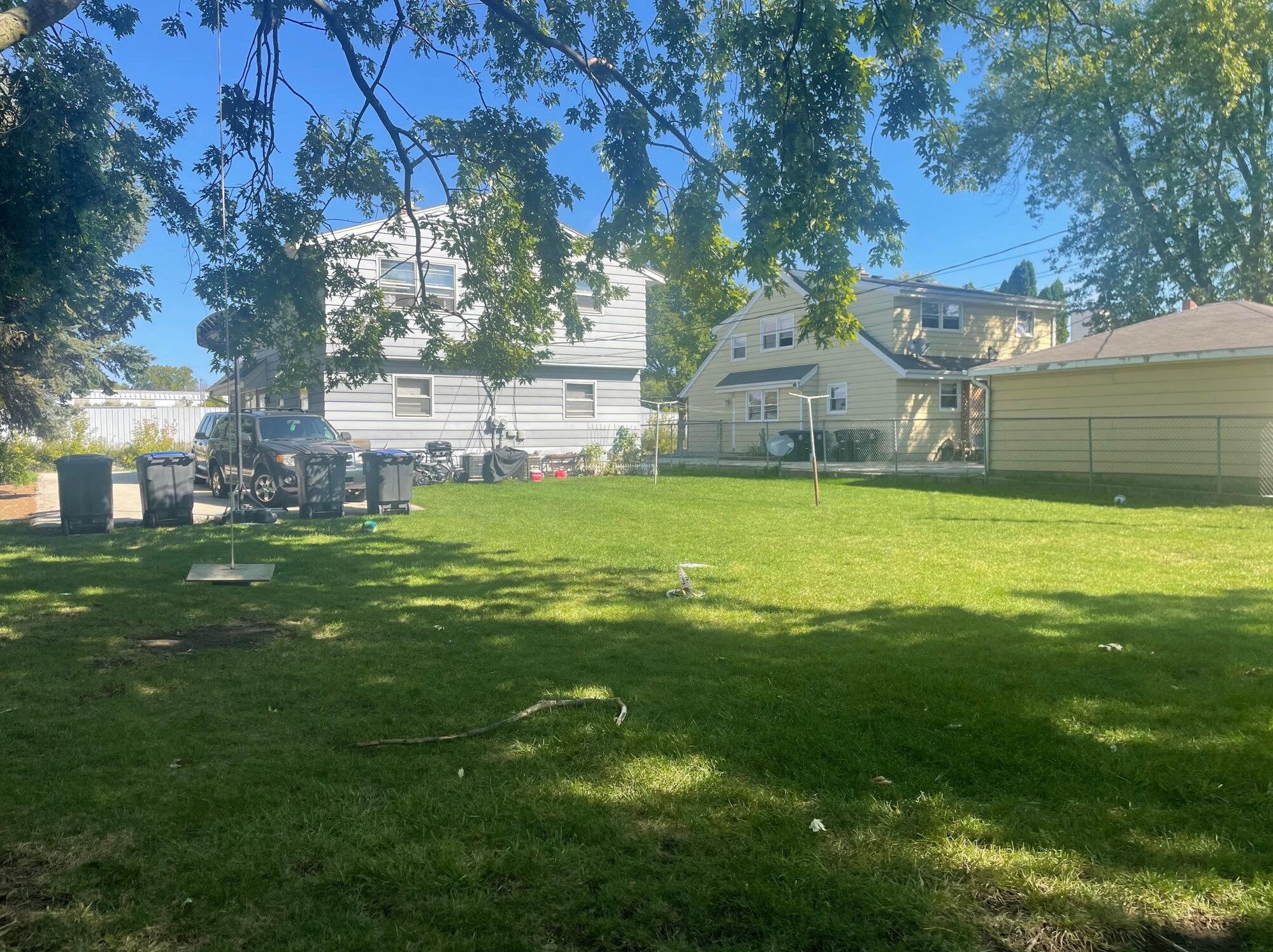 2831 Carpenter Ave, Cudahy WI  53110-1314 exterior