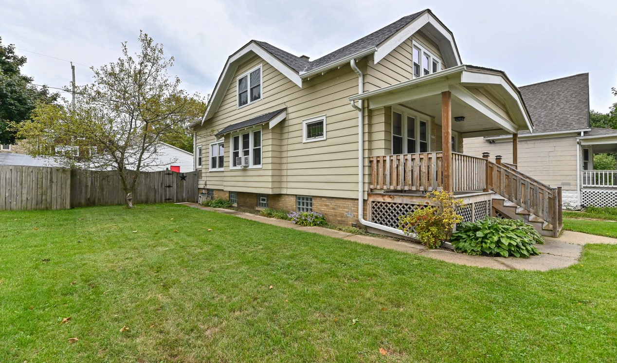 3767 E Edgerton Ave, Cudahy, WI 53110