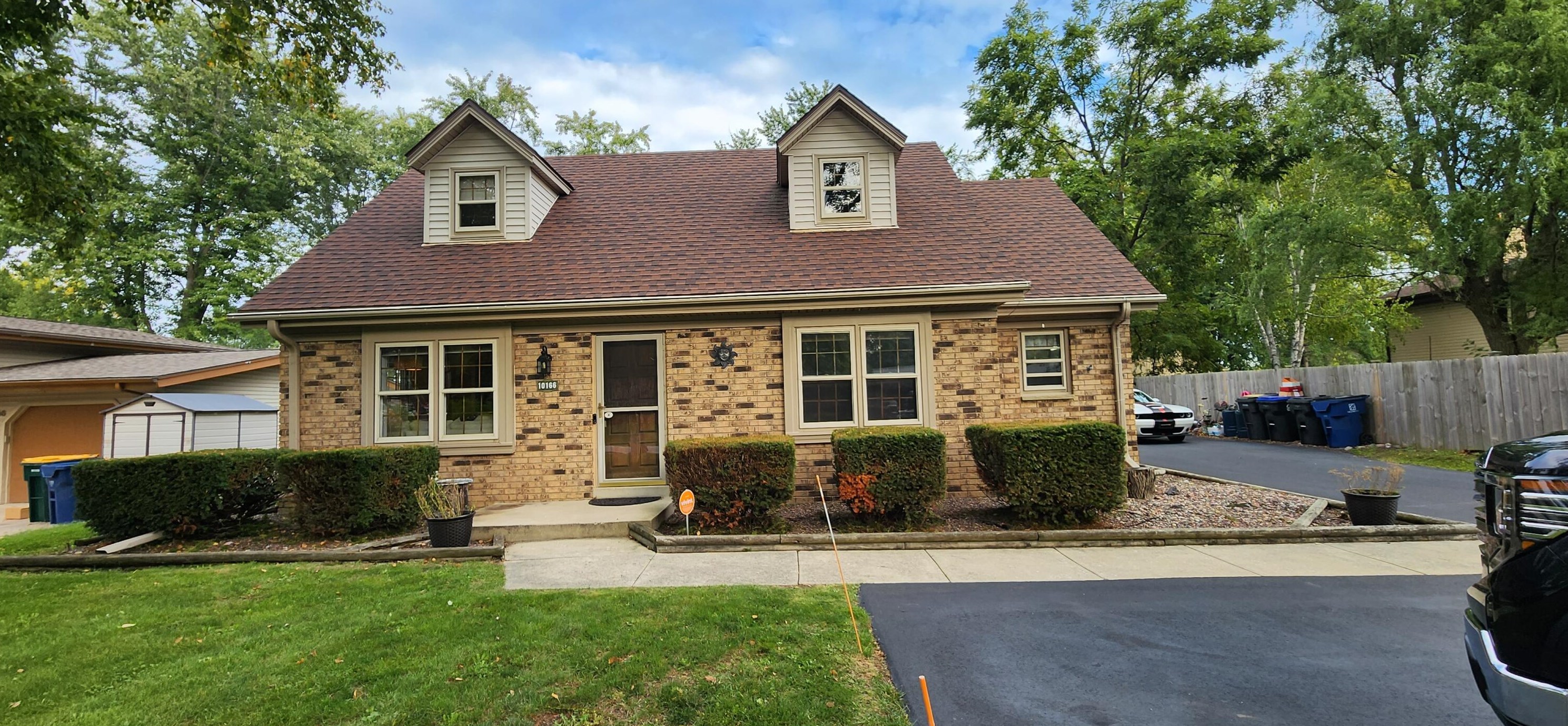 10166 Nicholson Rd, Oak Creek, WI 53154-5814