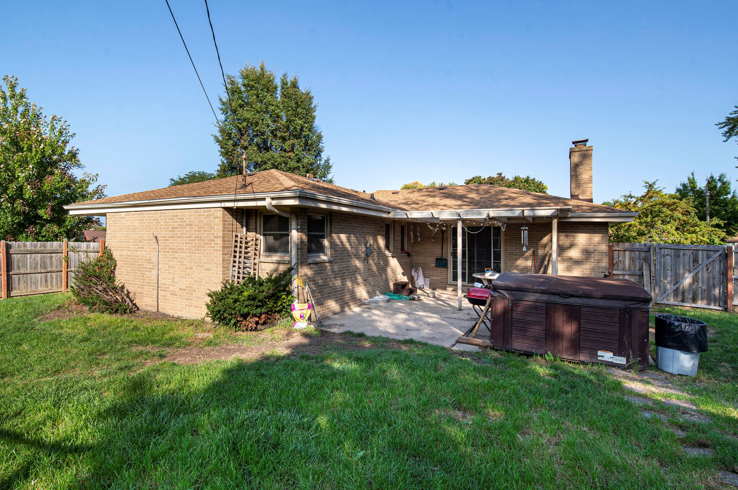 5205 S 21st St, Milwaukee, WI 53221