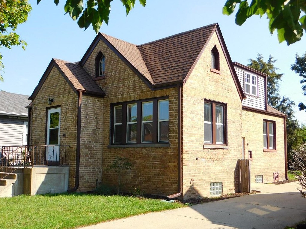 7547 26th Ave, Kenosha, WI 53143