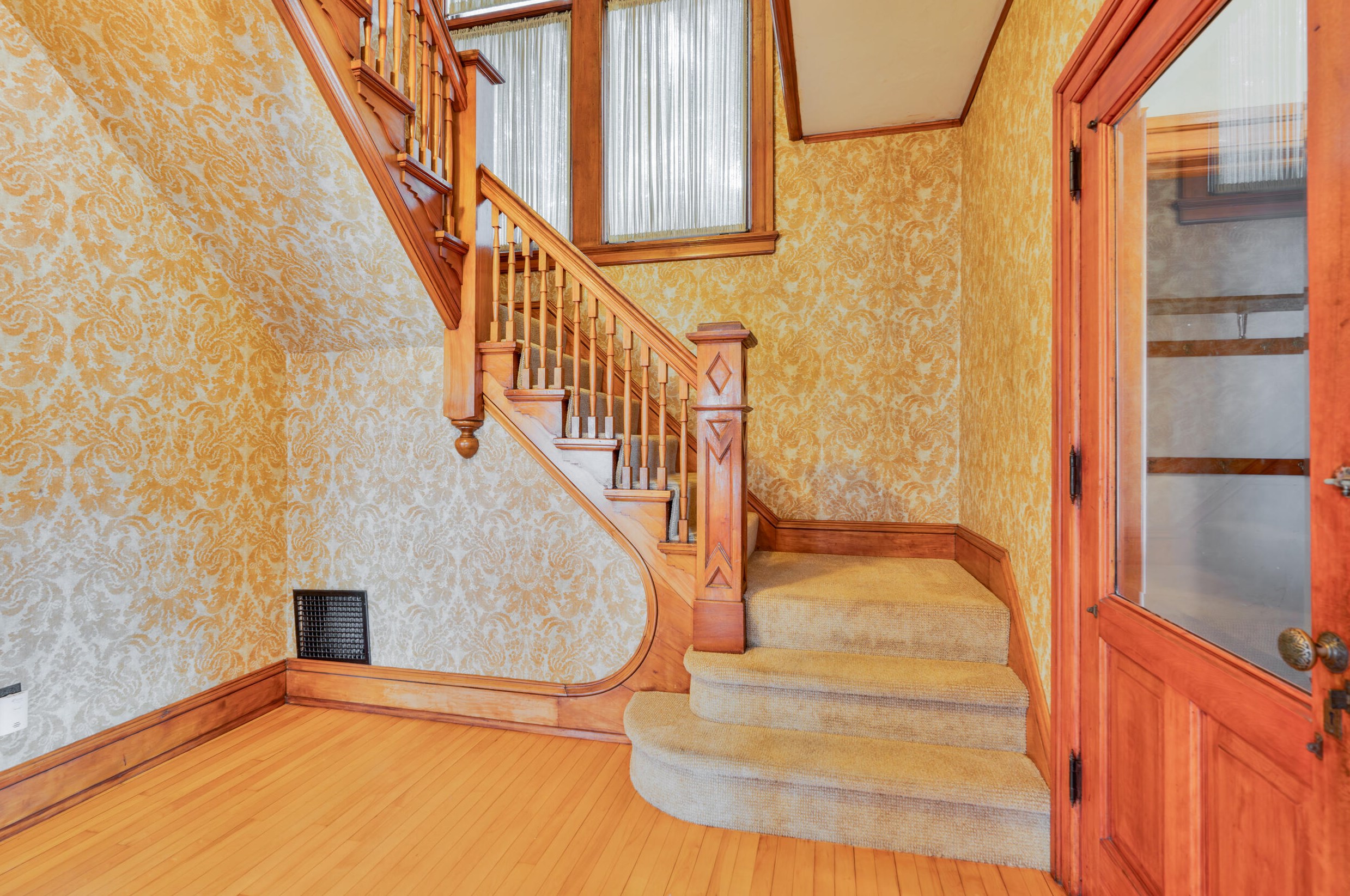 1224 7th St, Sheboygan, WI 53081-3415