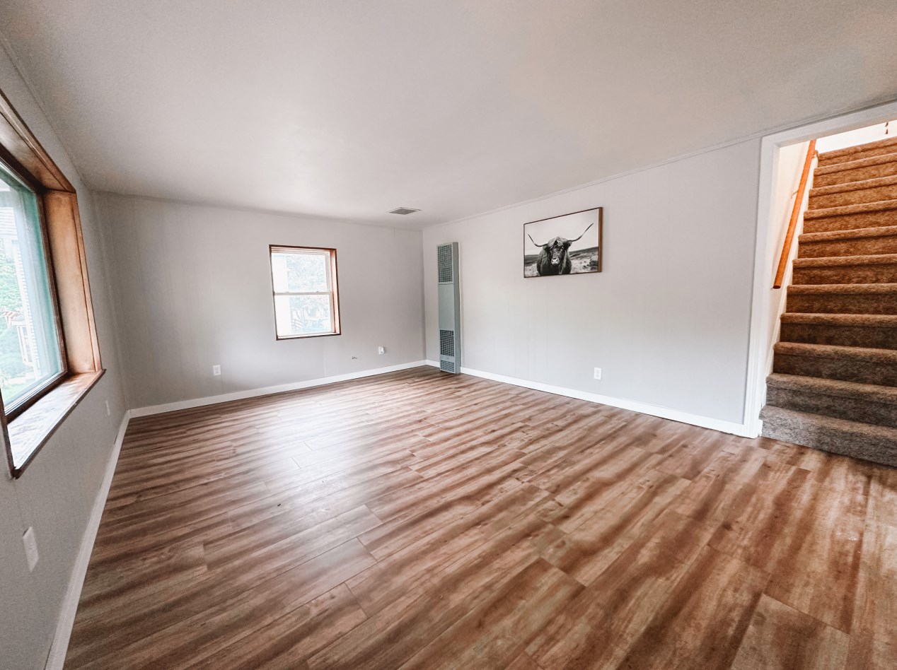 270 Park St, Montello, WI 53949-9496