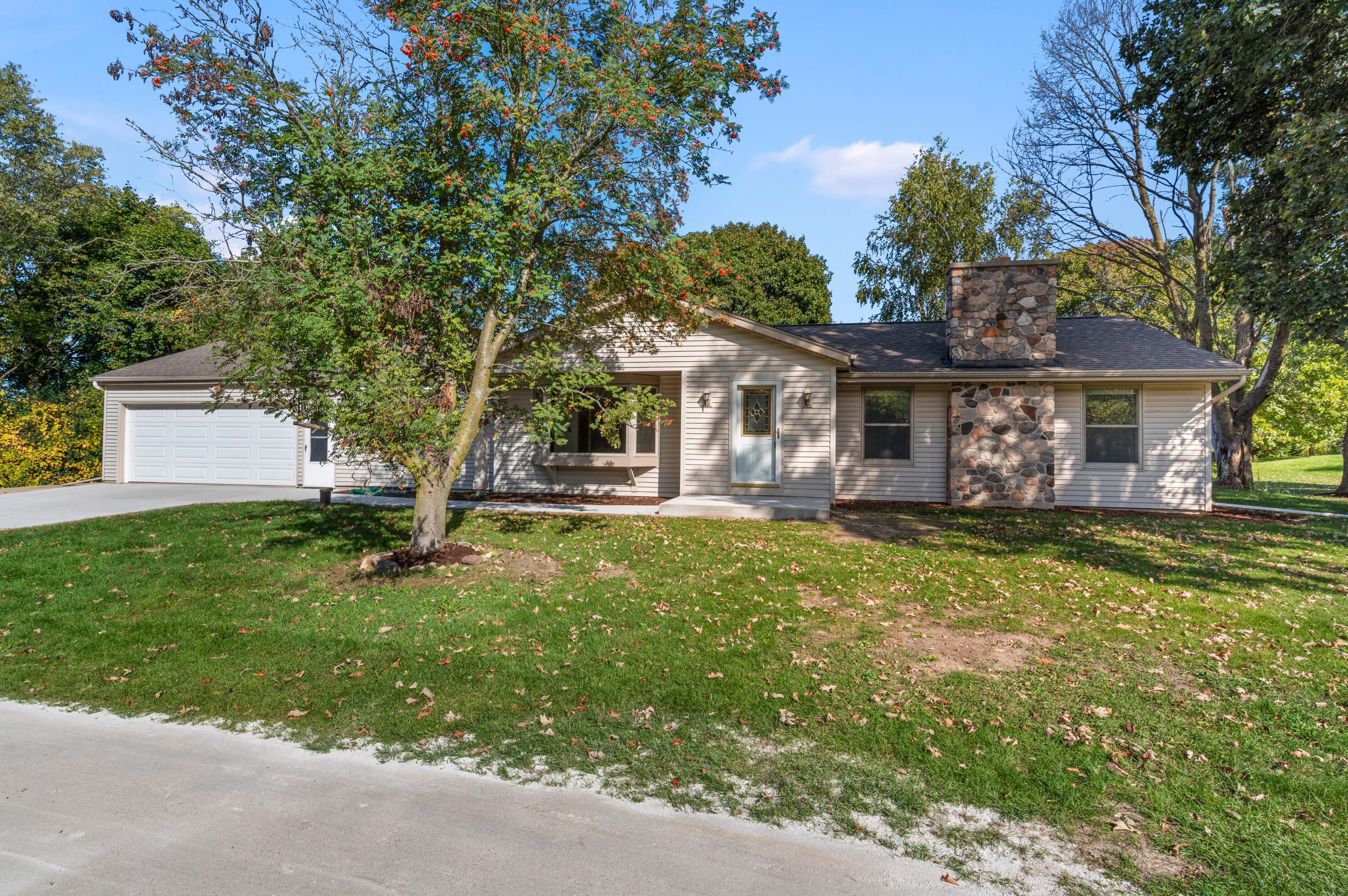 11716 Bridge St, Cedarburg, WI 53012