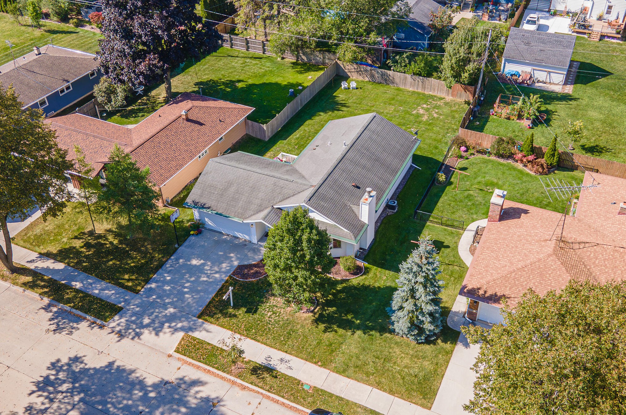 2122 28th St, Sheboygan, WI 53081-1911