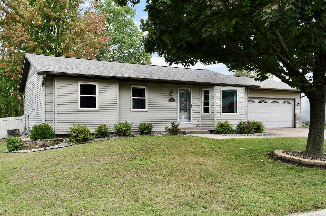 3210 Cedar Ave, Holmen, WI 54636