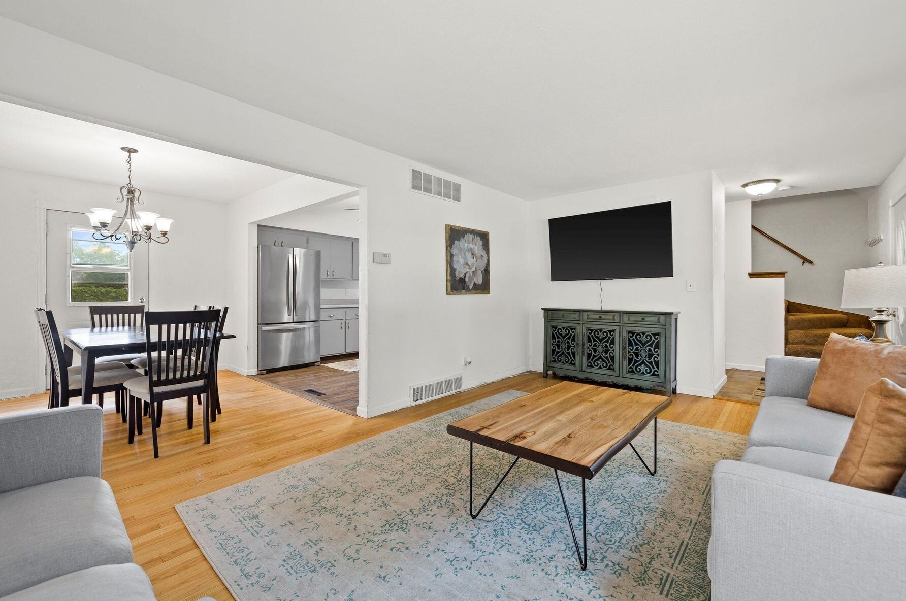 801 Manitowoc Ave, Oak Creek, WI 53154-2360