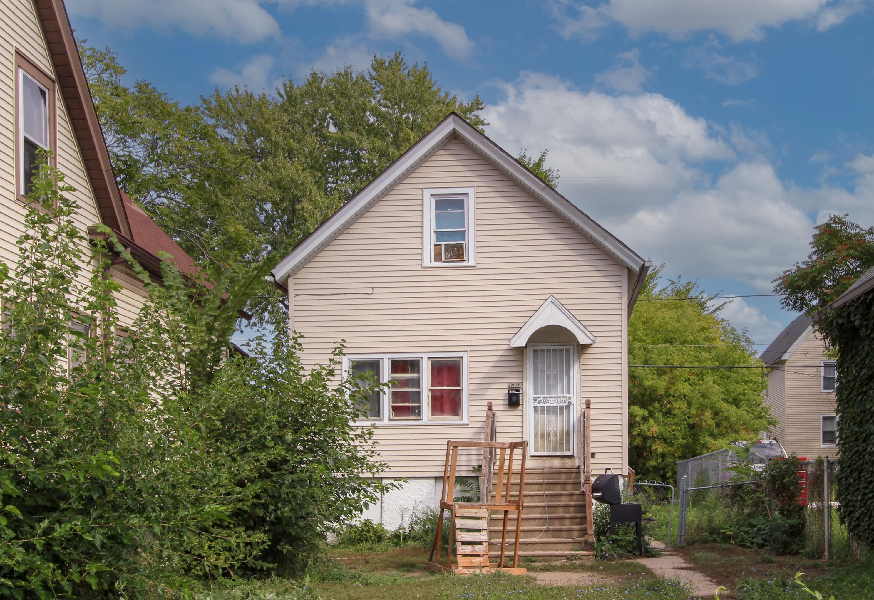 2916 N 30th St, Milwaukee, WI 53210