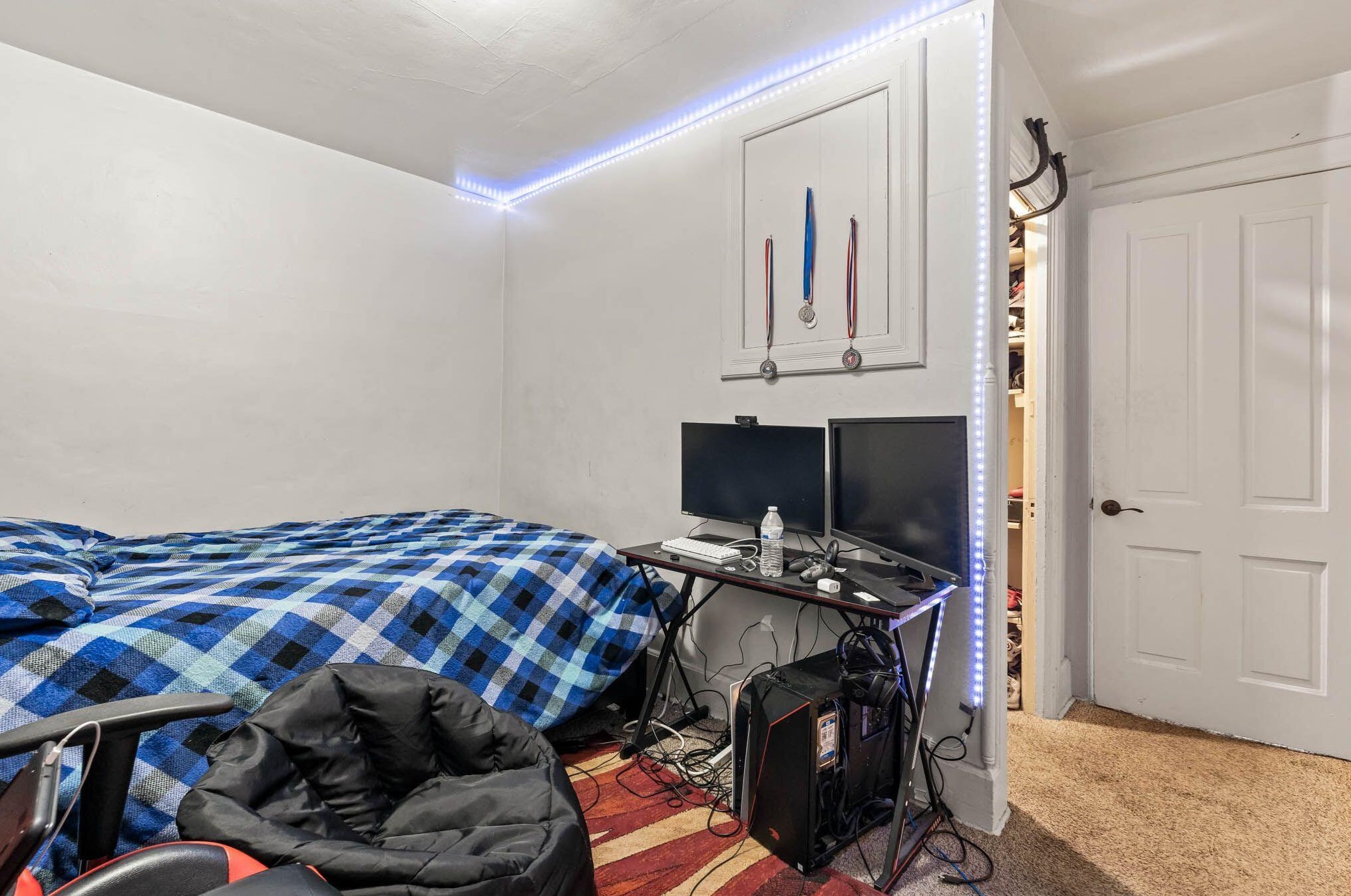 2861 7 St, Milwaukee WI 53215-3907 exterior