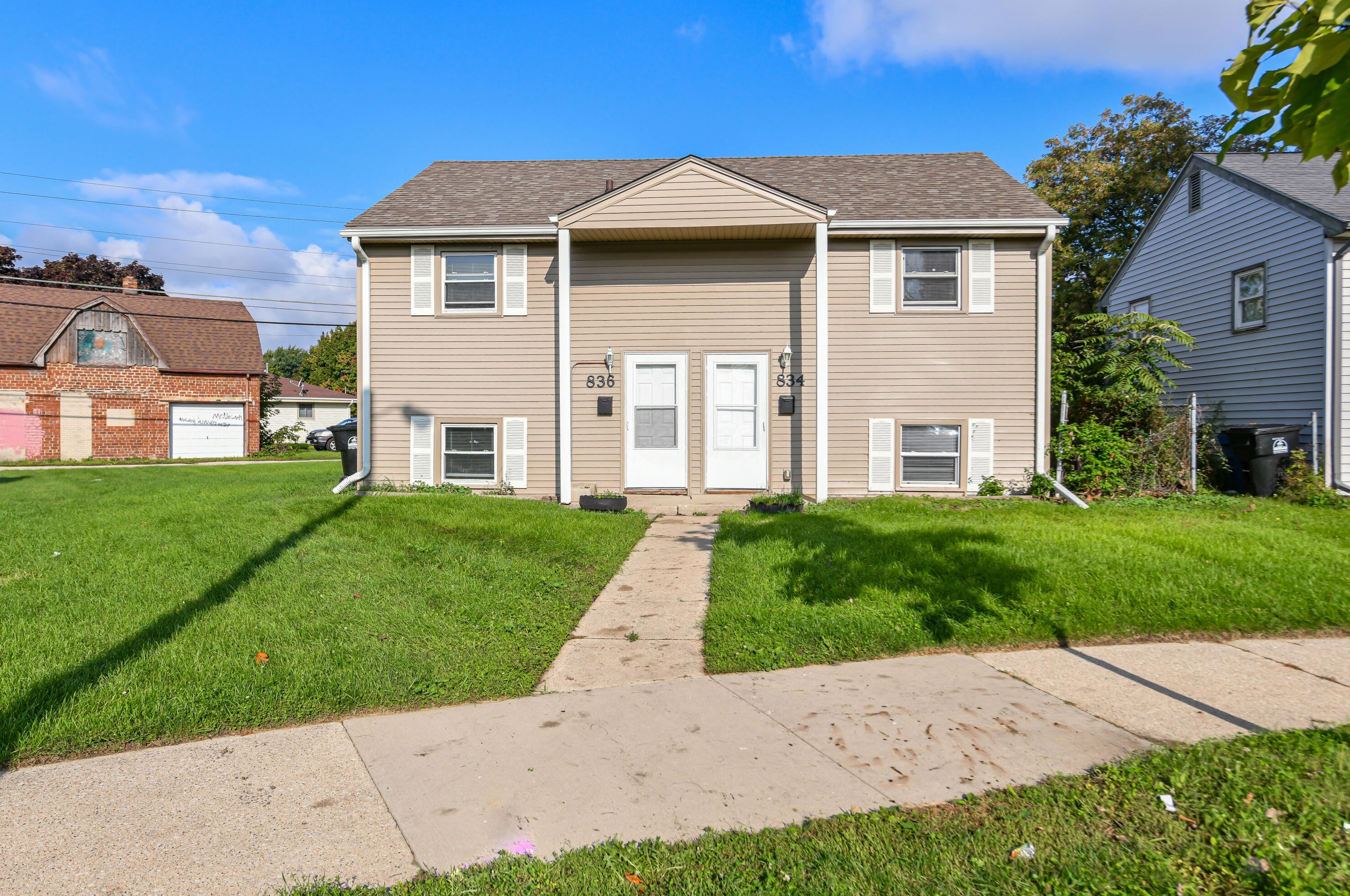 834 Sandra Ct, Racine, WI 53403-3351