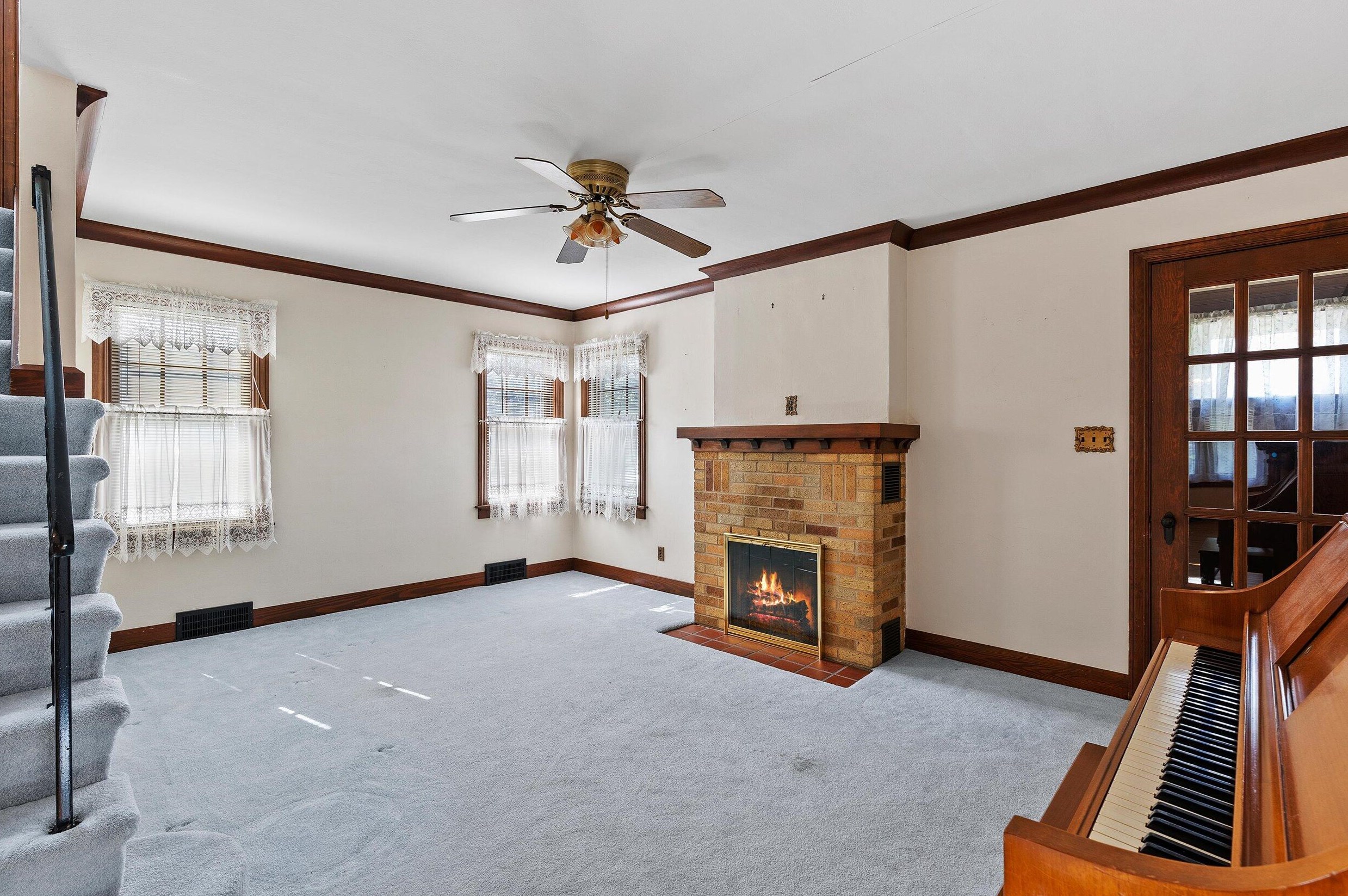 608 Holden St, Port Washington, WI 53074-1511
