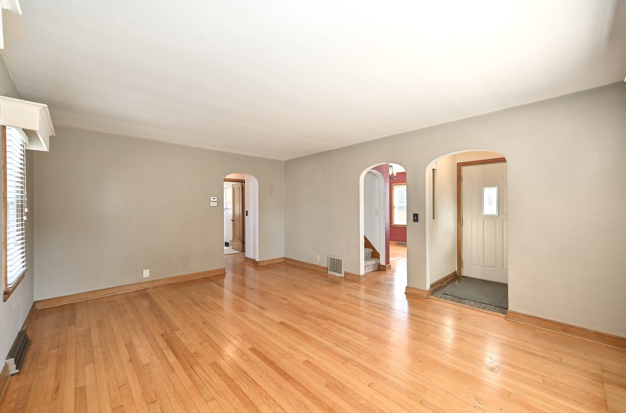 1016 Isabelle Ave, Racine WI  53402-4126 exterior