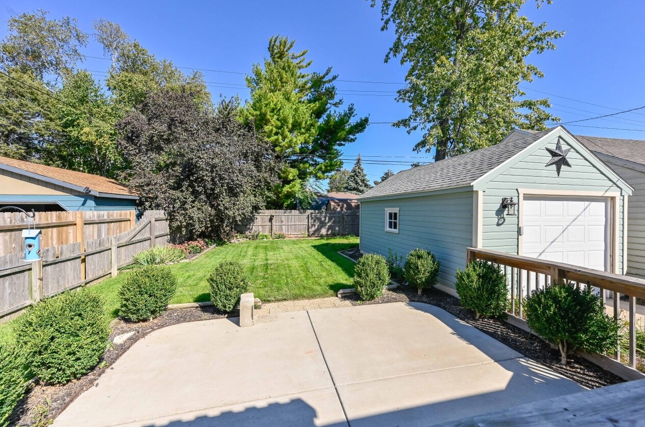 1016 Isabelle Ave, Racine WI  53402-4126 exterior