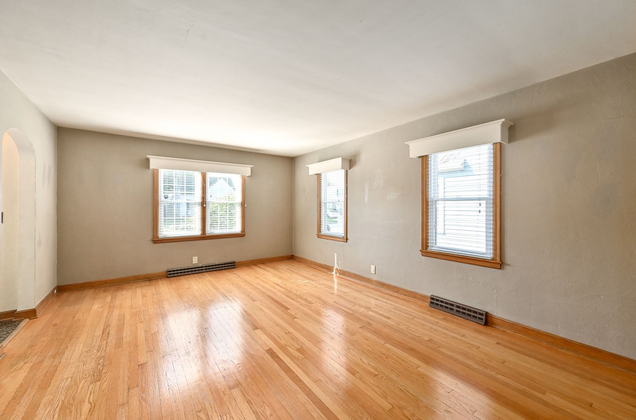 1016 Isabelle Ave, Racine WI  53402-4126 exterior