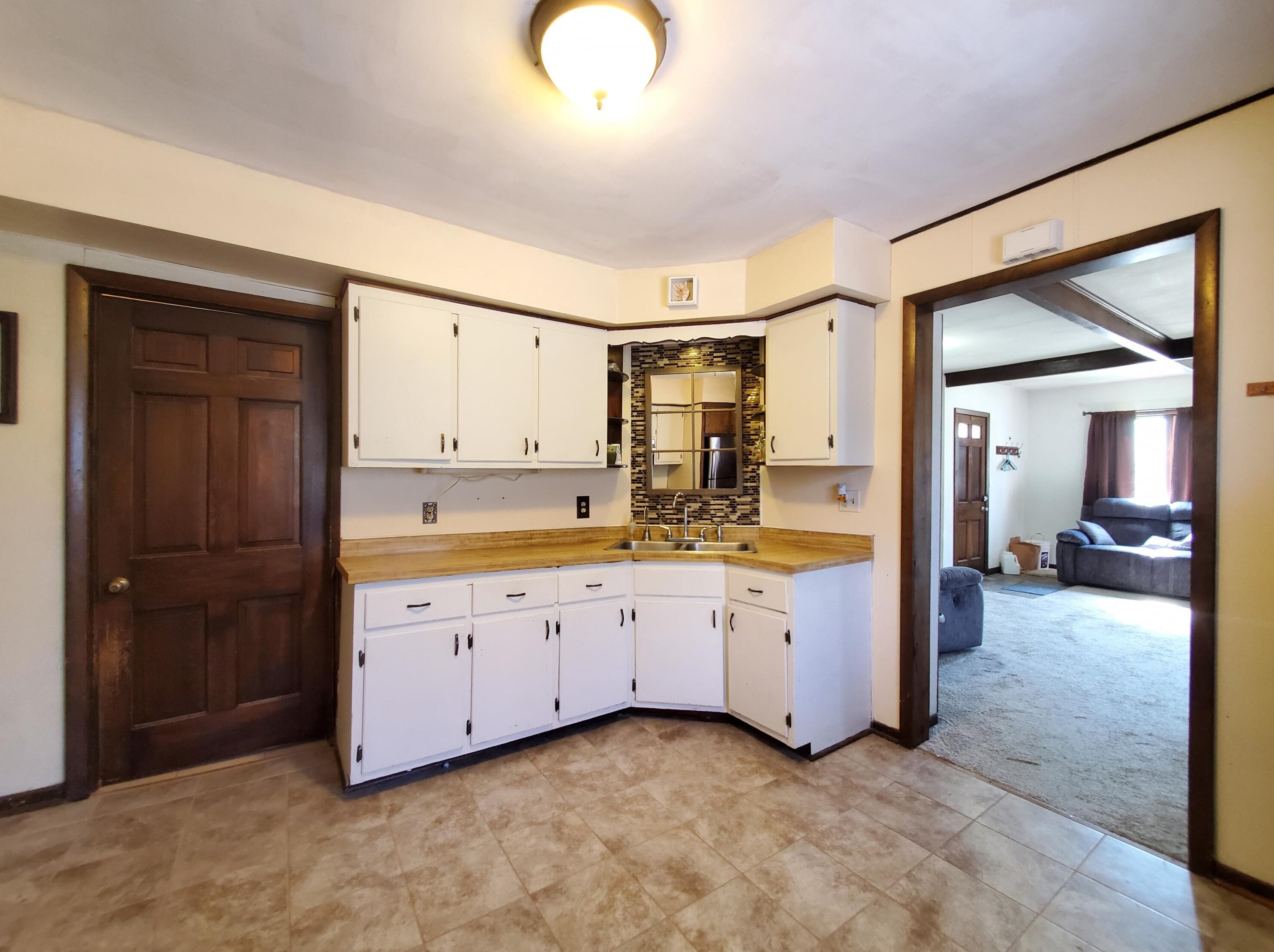 1020 North St, Racine, WI 53402-3457