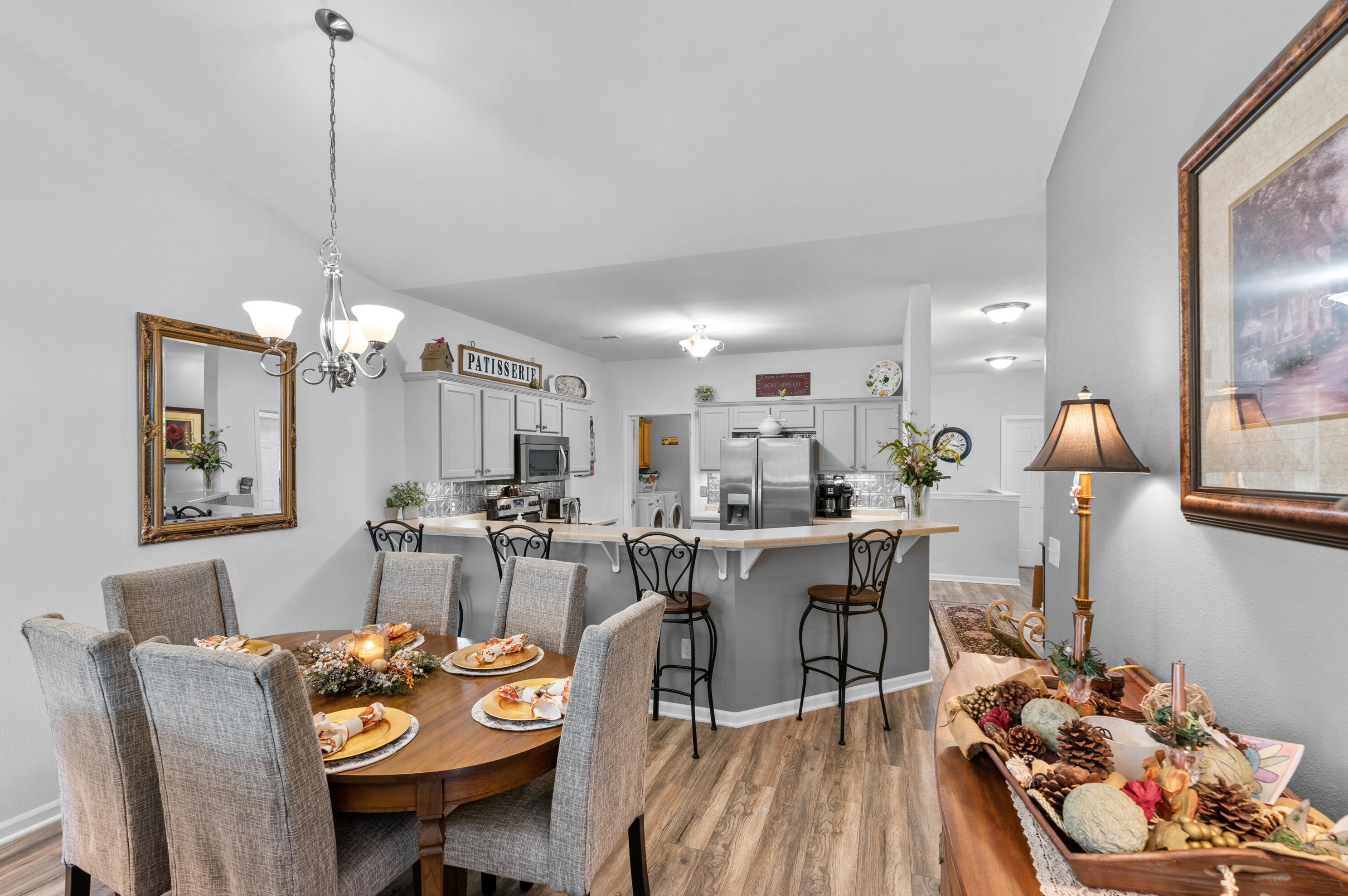 752 Bridlewood Dr, Hartford, WI 53027-3107