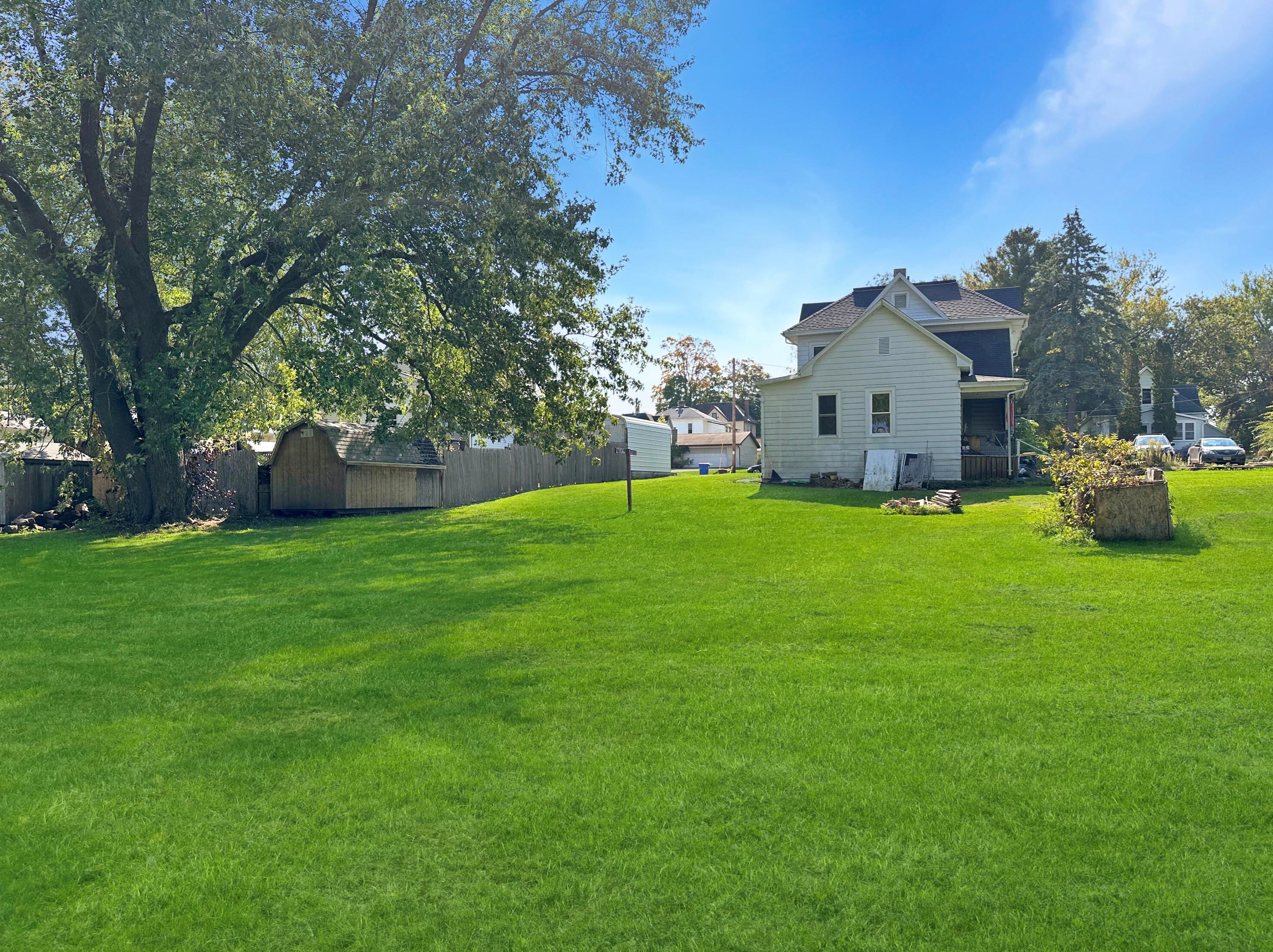 422 Church St, Viroqua, WI 54665-1403