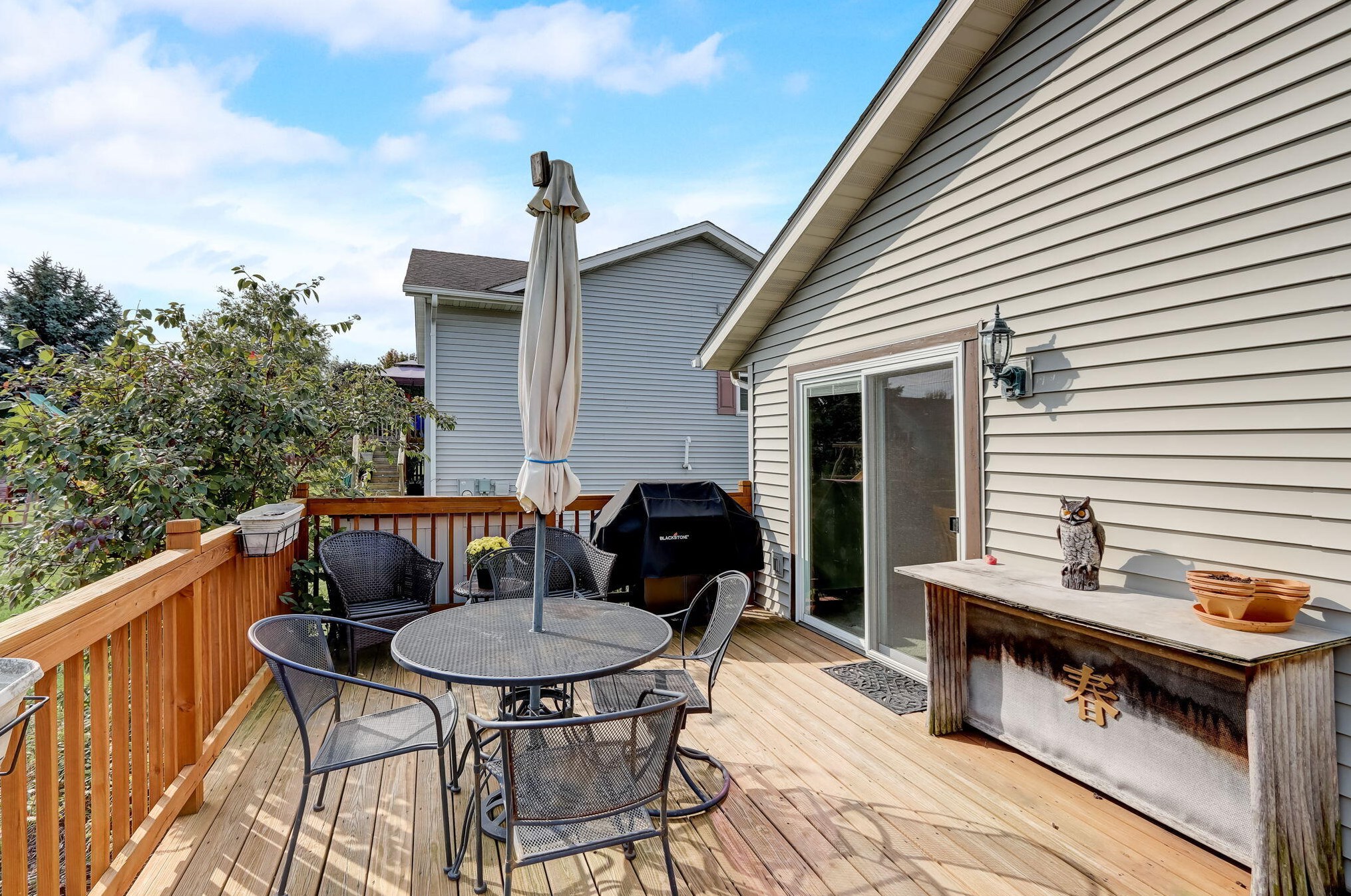 133 Settlement Rd, Hartford, WI 53027