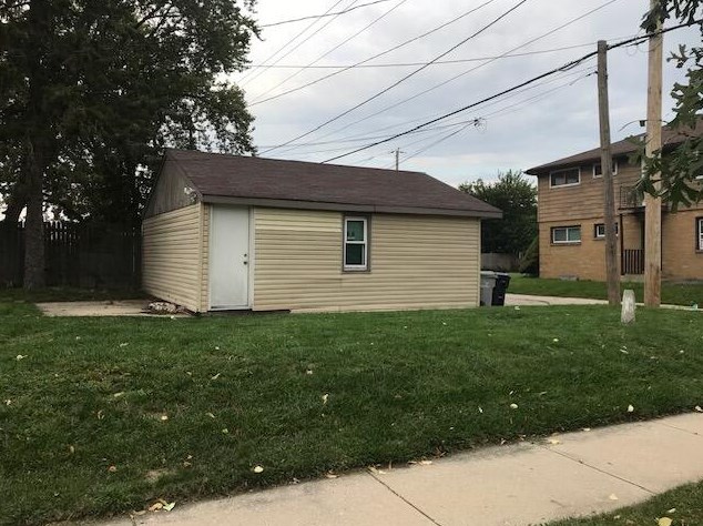 5605 N 95th St, Milwaukee, WI 53225