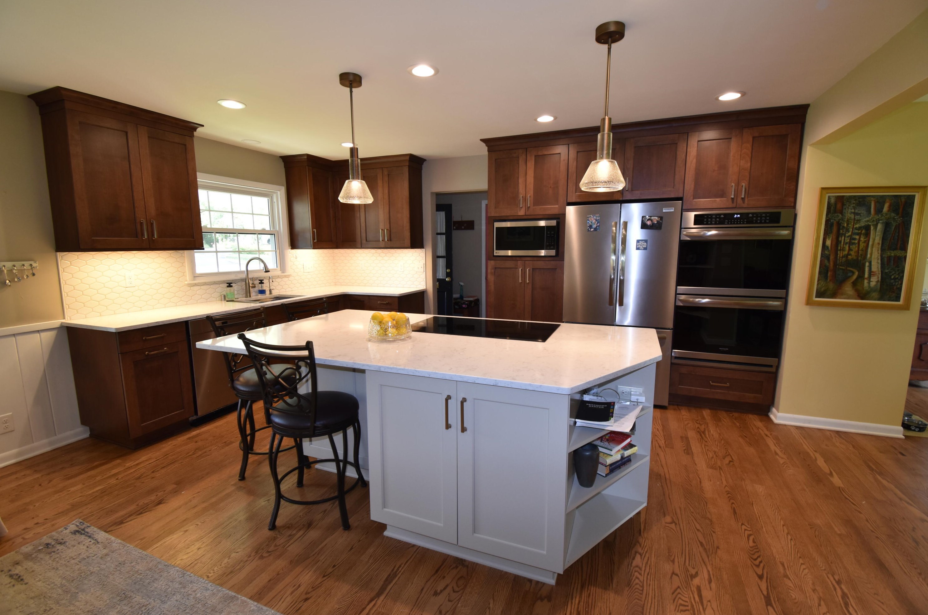 406 Alta Loma Dr, Thiensville, WI 53092