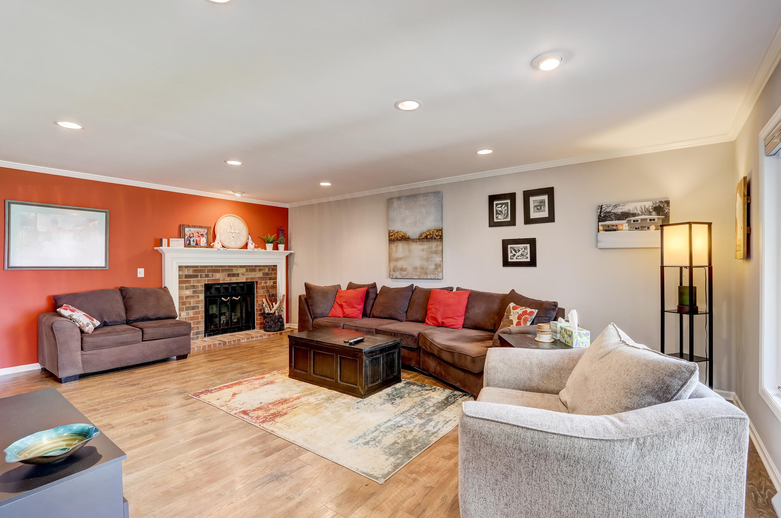 10639 N Magnolia Dr, Thiensville, WI 53092