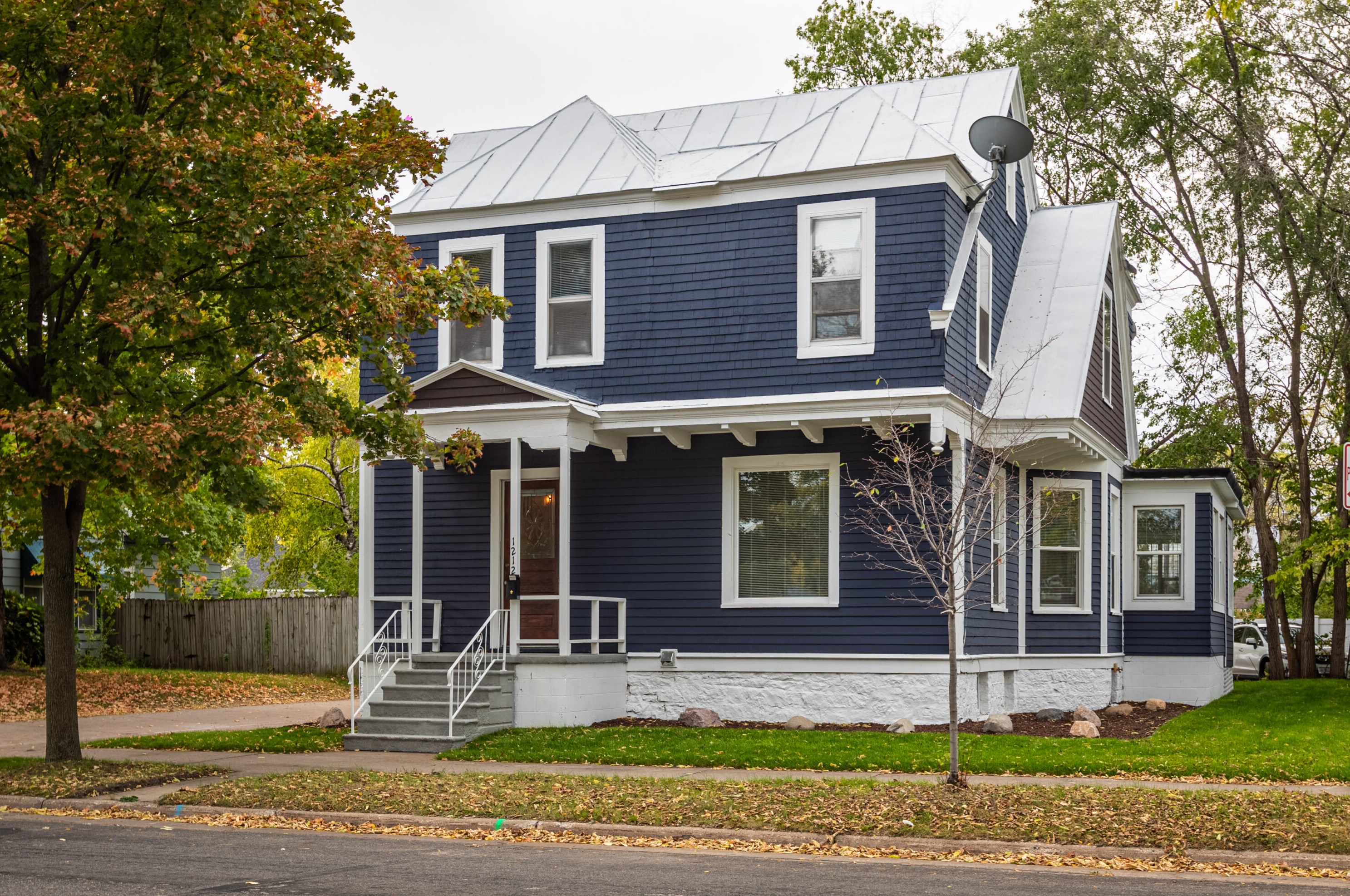 1212 Market St, La Crosse, WI 54601