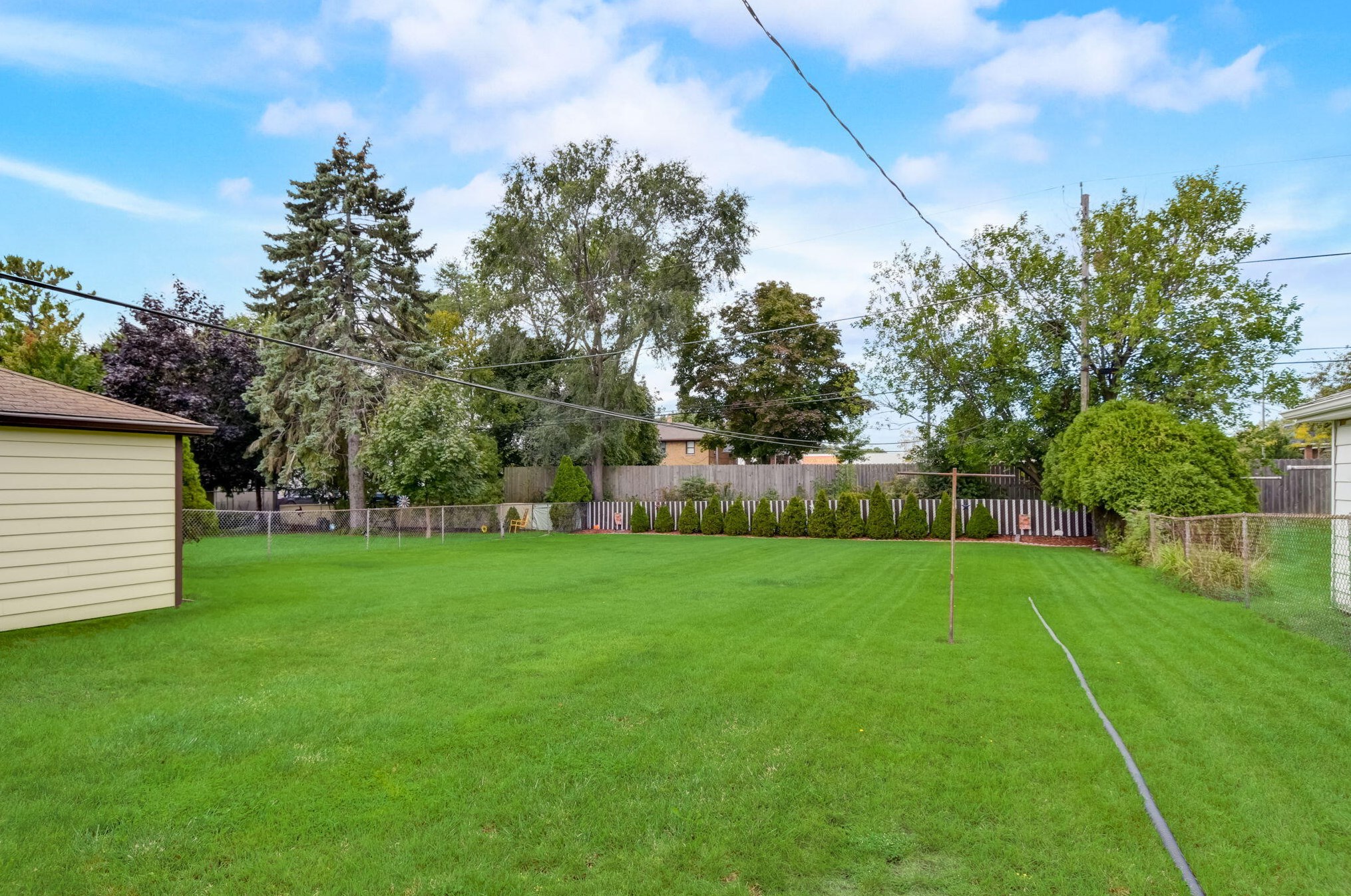 6061 Cory Ave, Cudahy WI 53110-3012 exterior