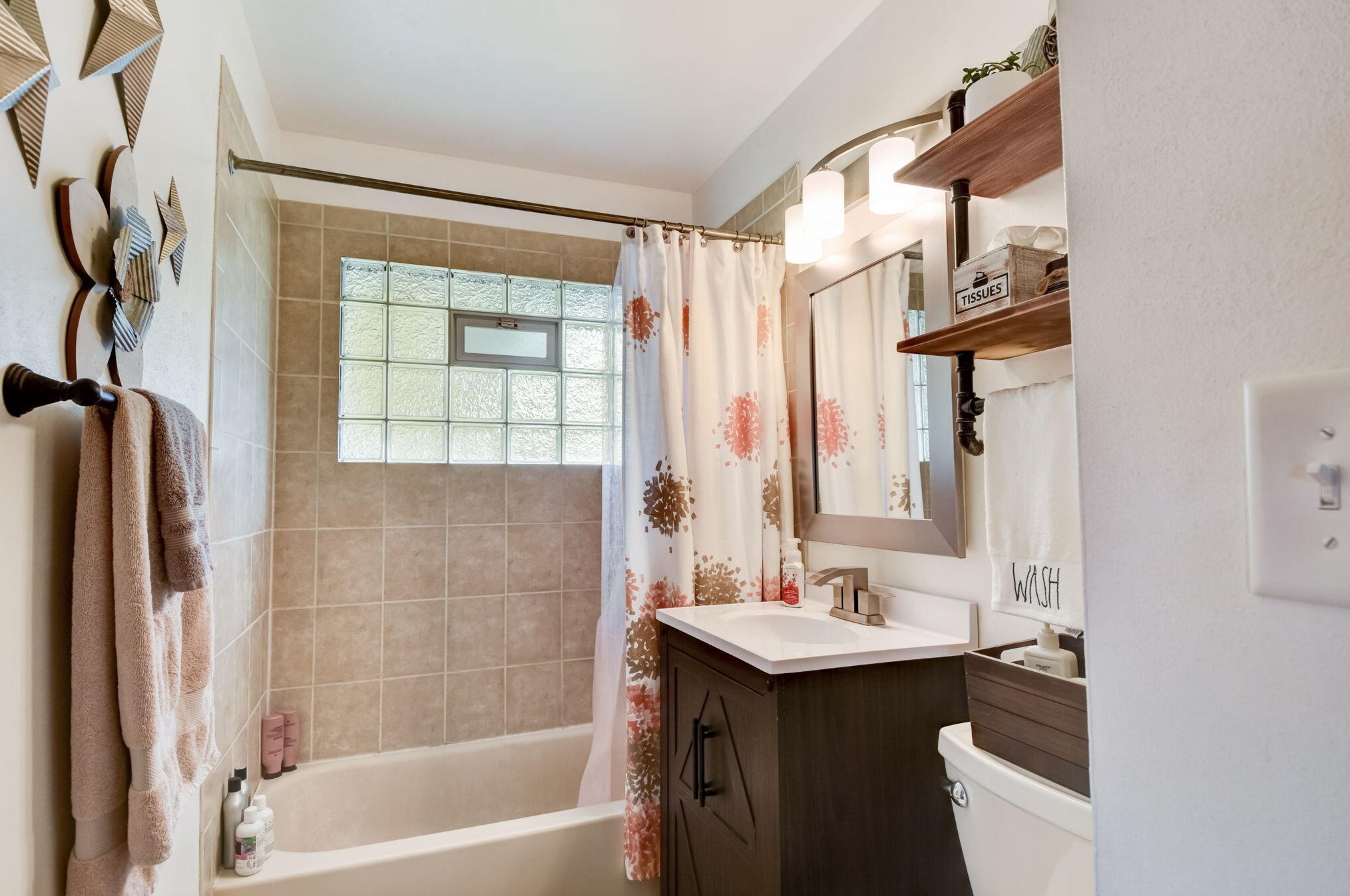 6061 Cory Ave, Cudahy WI 53110-3012 exterior