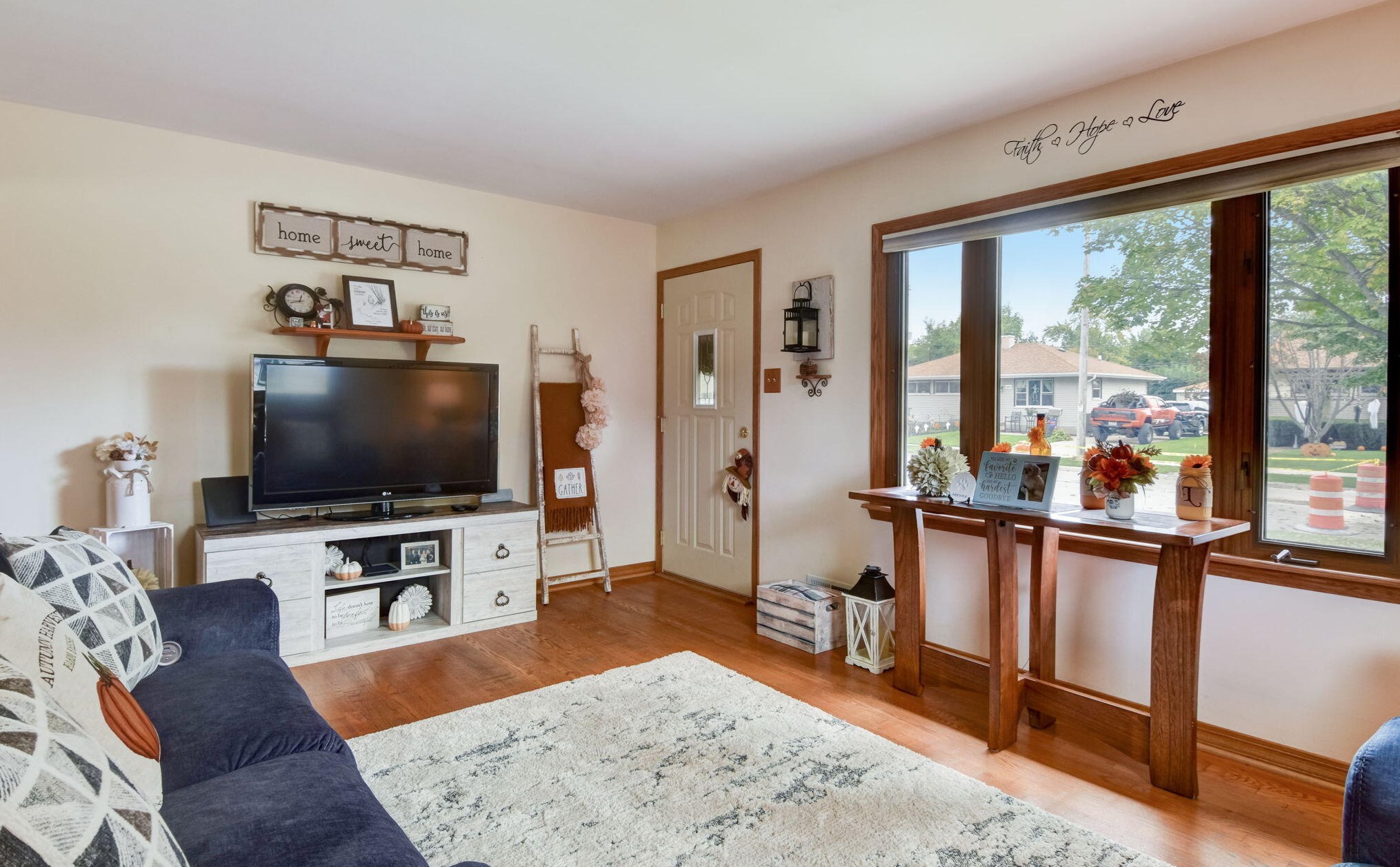 6061 Cory Ave, Cudahy WI 53110-3012 exterior