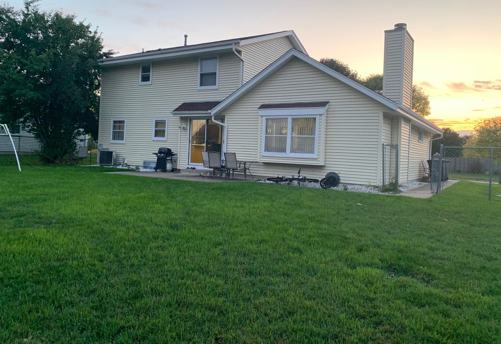 6022 S 31st St, Milwaukee, WI 53221