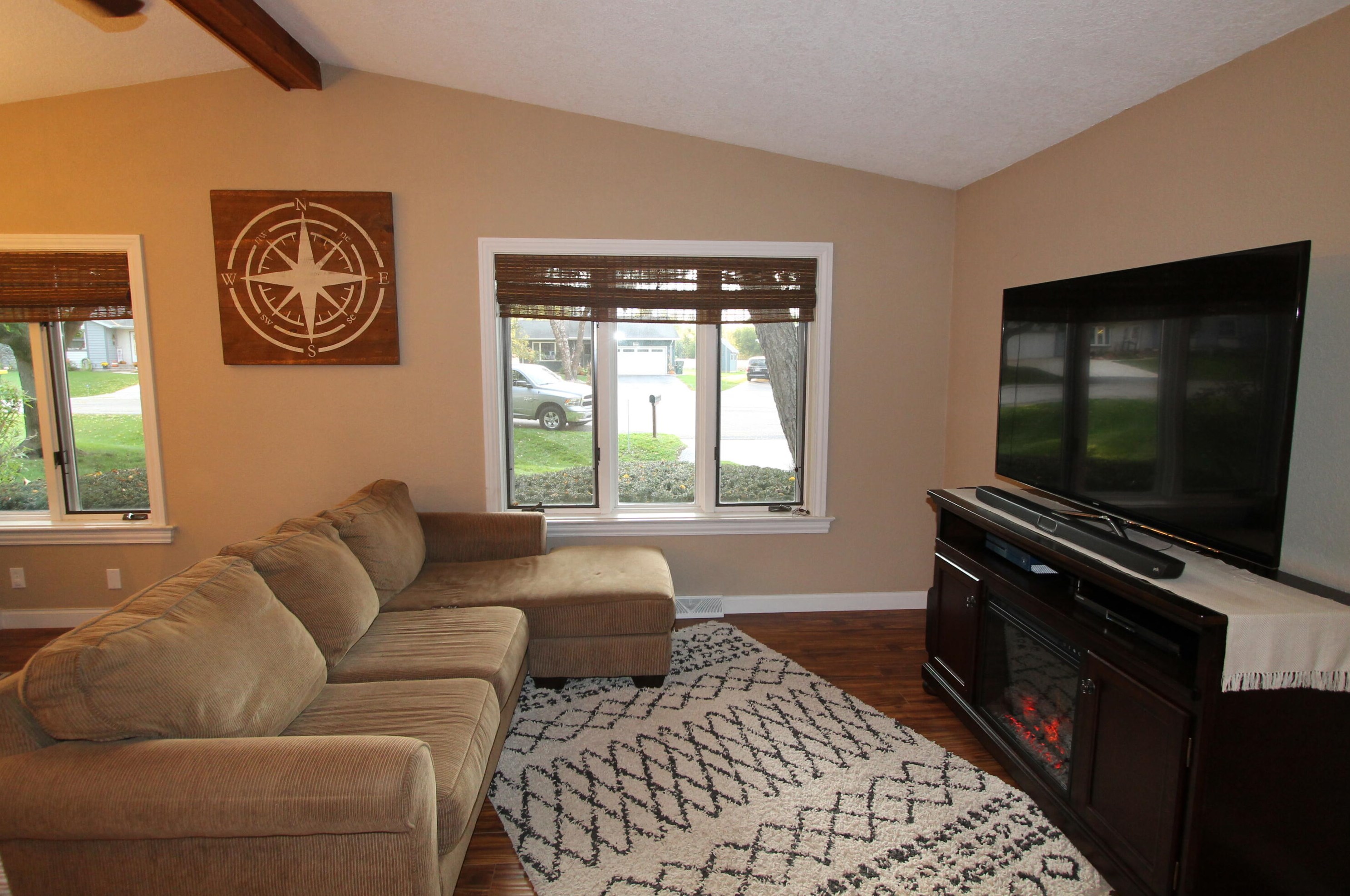 622 Bayhill Ave, Twin Lakes, WI 53181