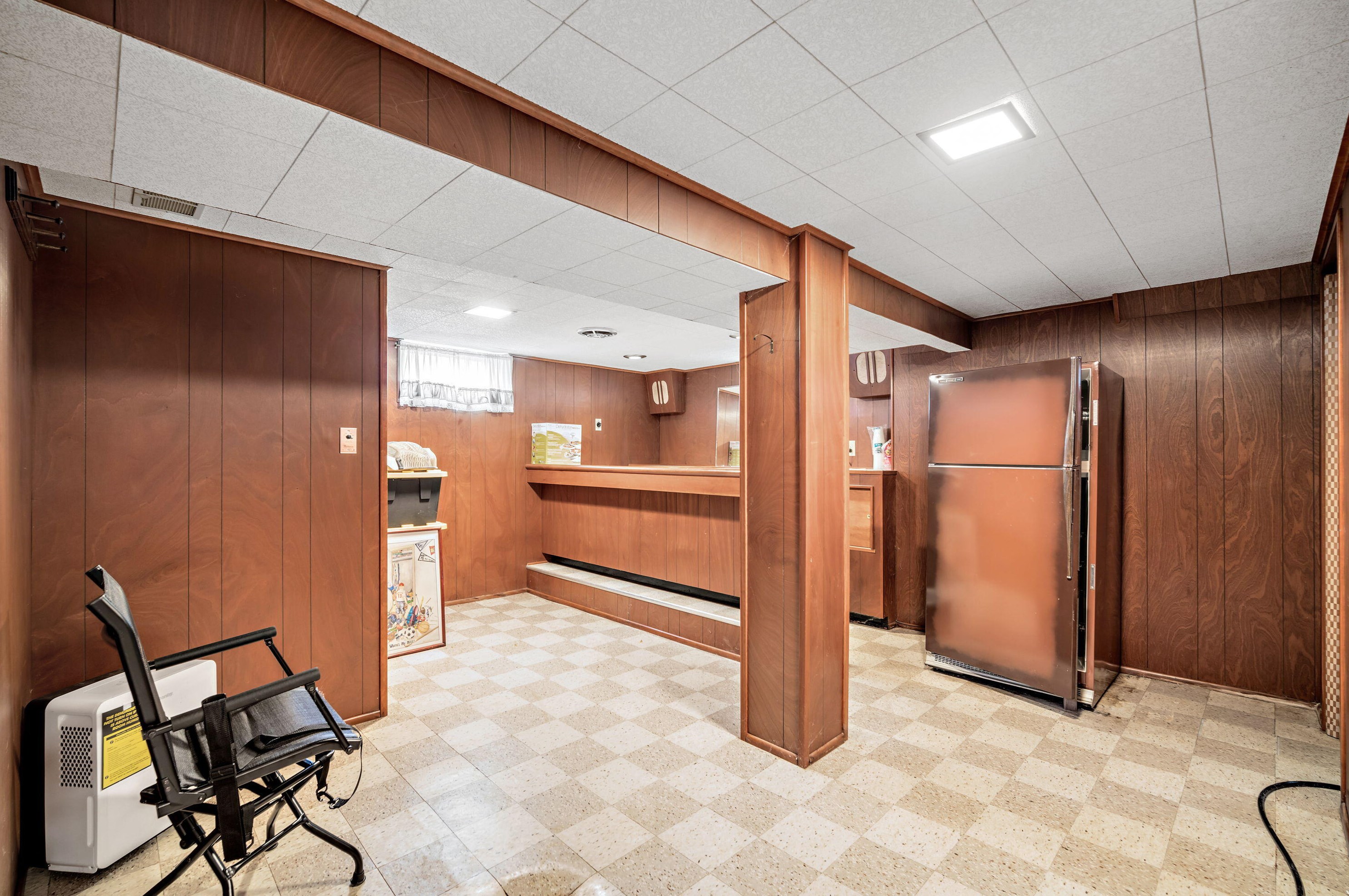 1205 Adelmann Ave, Brookfield WI  53045-6779 exterior