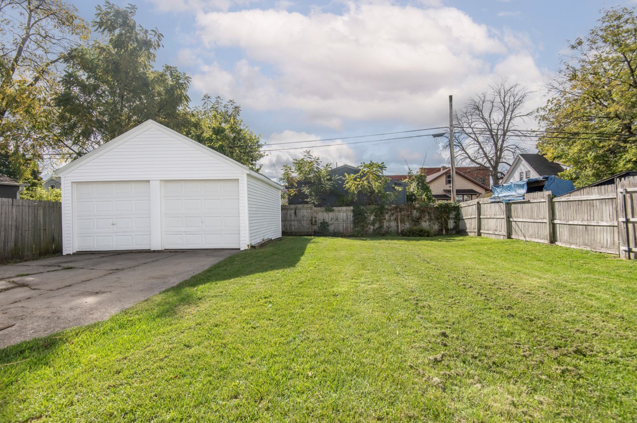 1126 Randall St, Beloit, WI 53511-4625