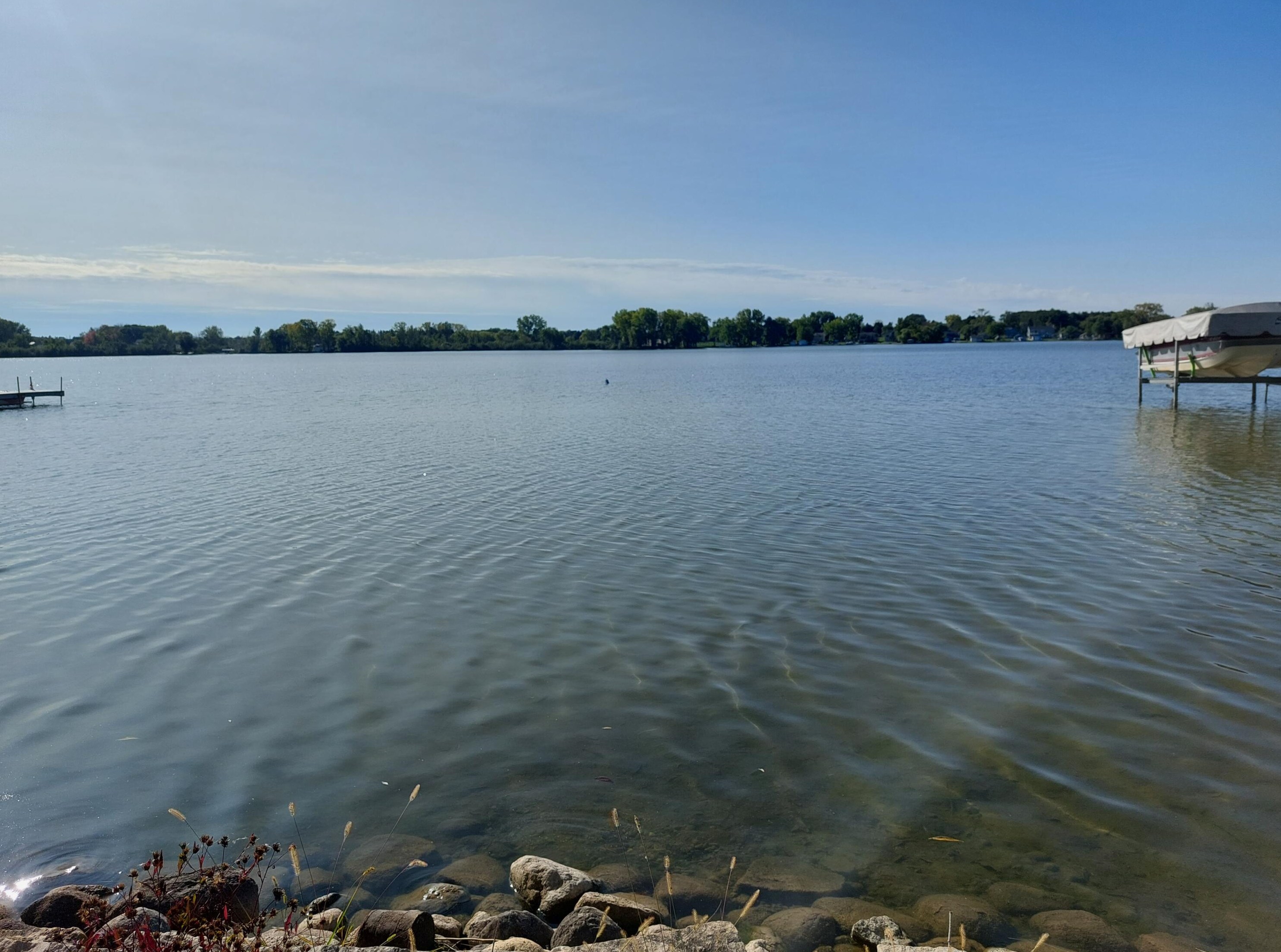 7469 Clearwater Beach Rd, Hartford, WI 53027