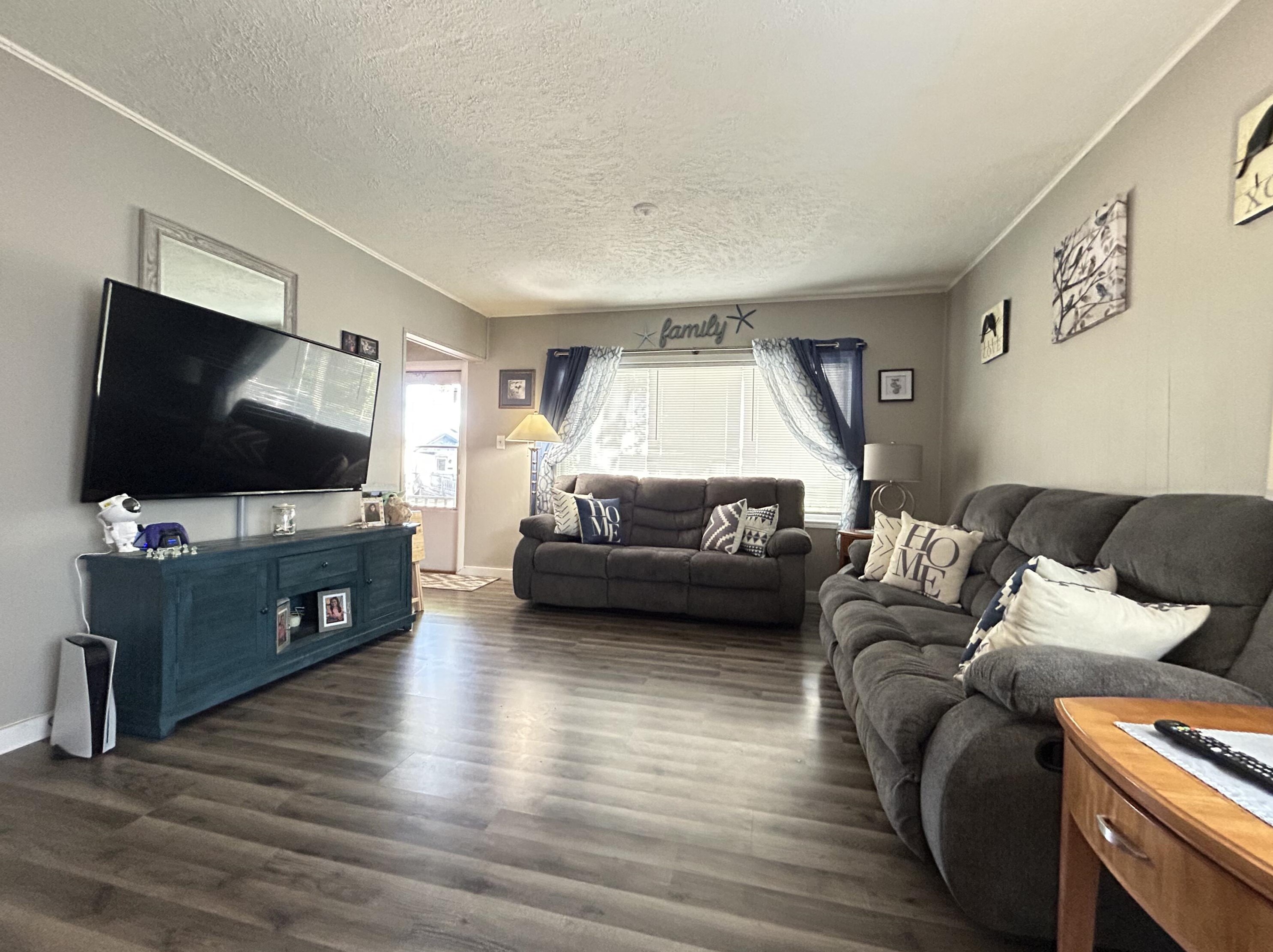 1424 Blake Ave, Racine, WI 53404-2607