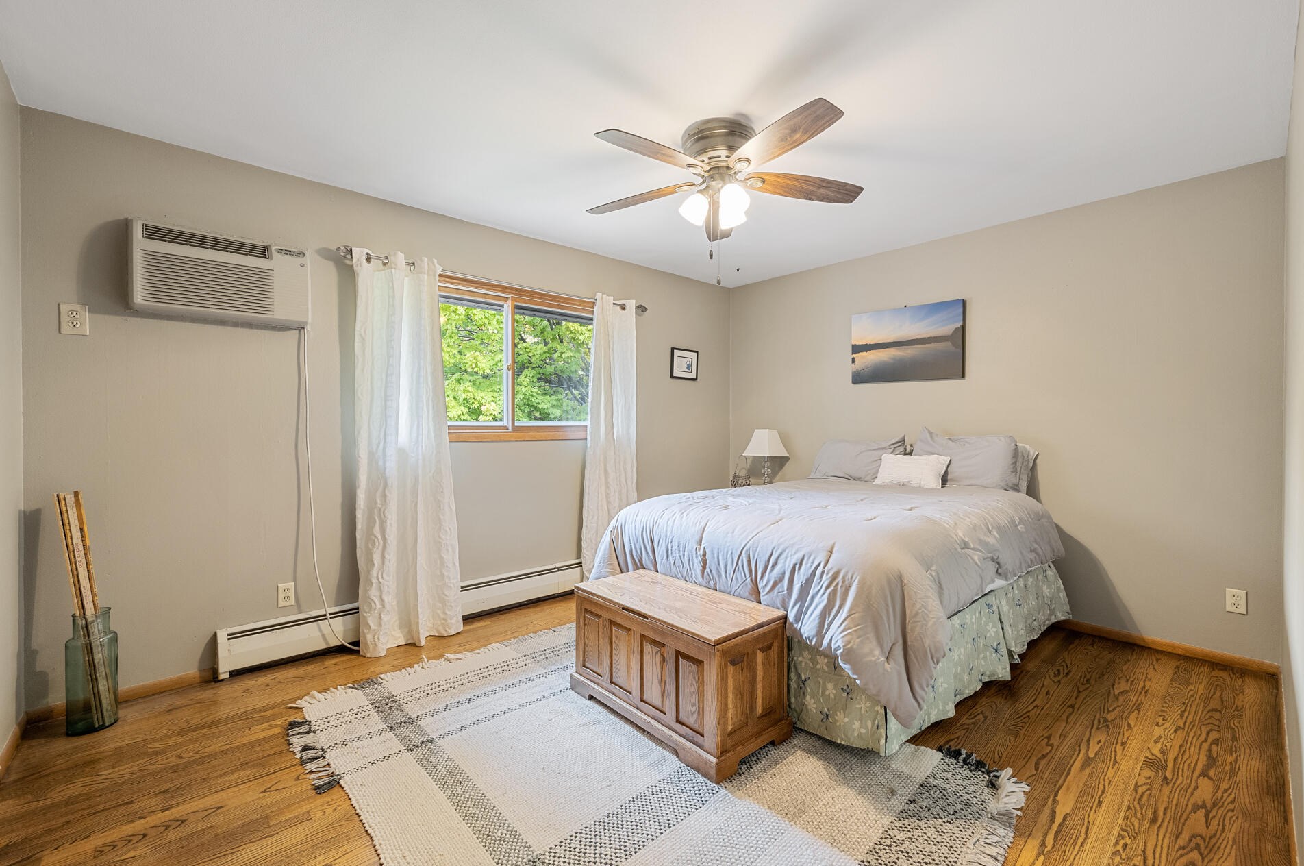 402 Vista View Dr, Cedarburg WI  53012-9178 exterior