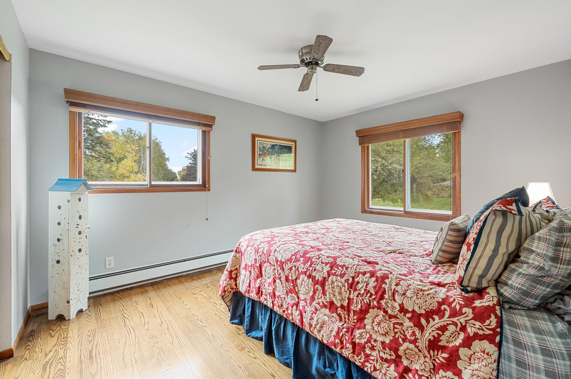 402 Vista View Dr, Cedarburg WI  53012-9178 exterior