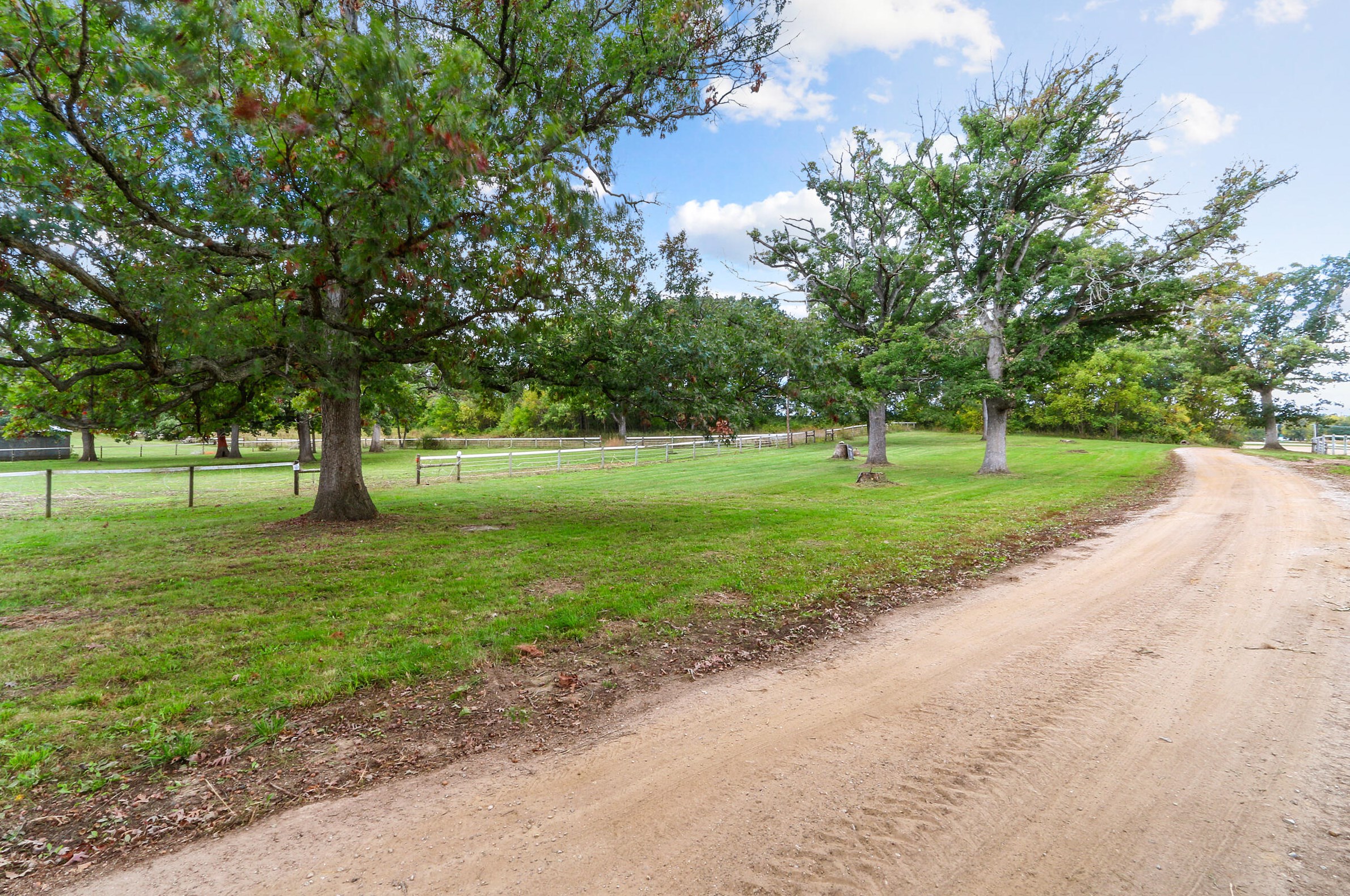 12501 400th Ave, Twin Lakes, WI 53181