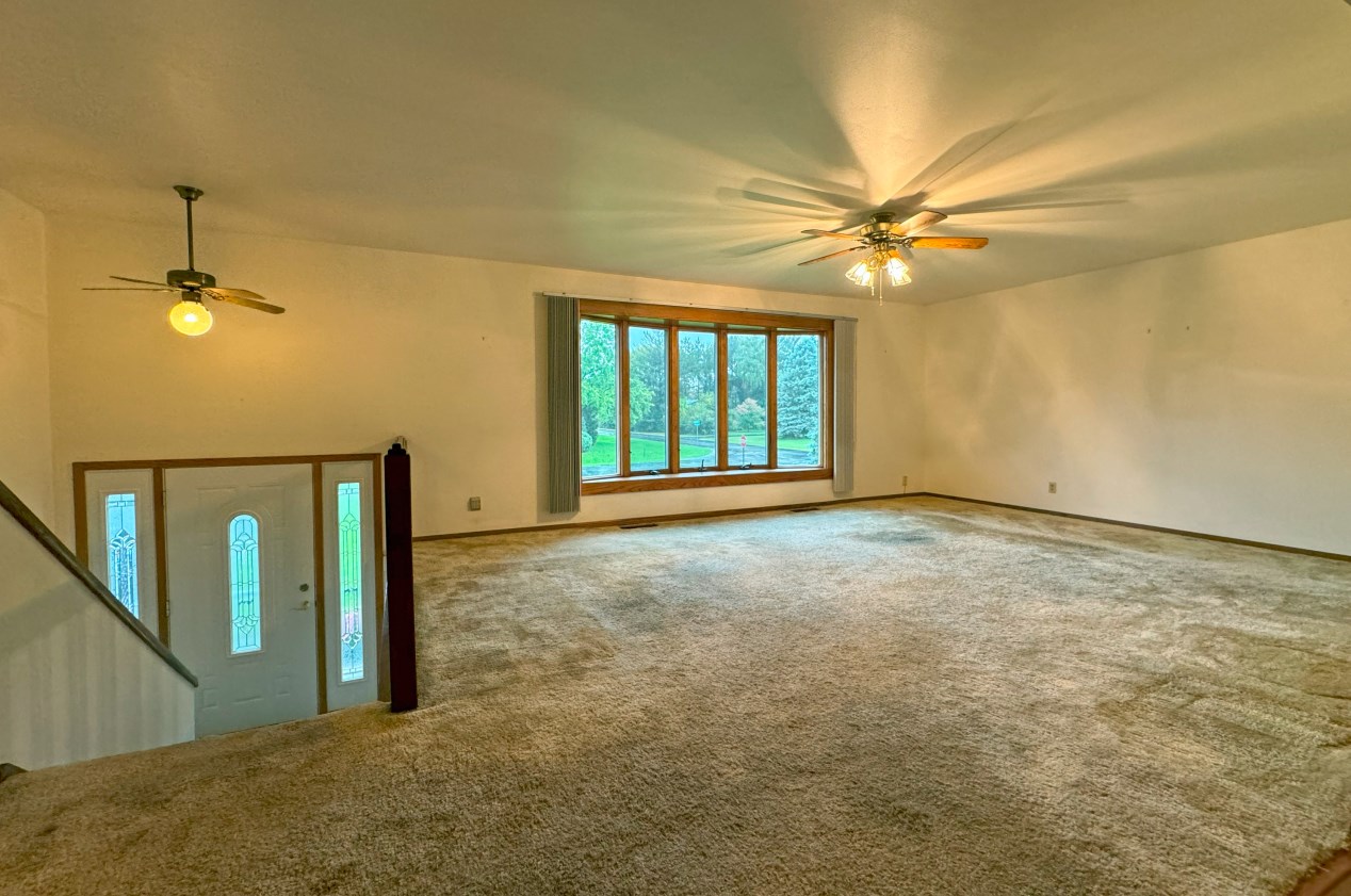 1782 Valley Rd, West Bend, WI 53090
