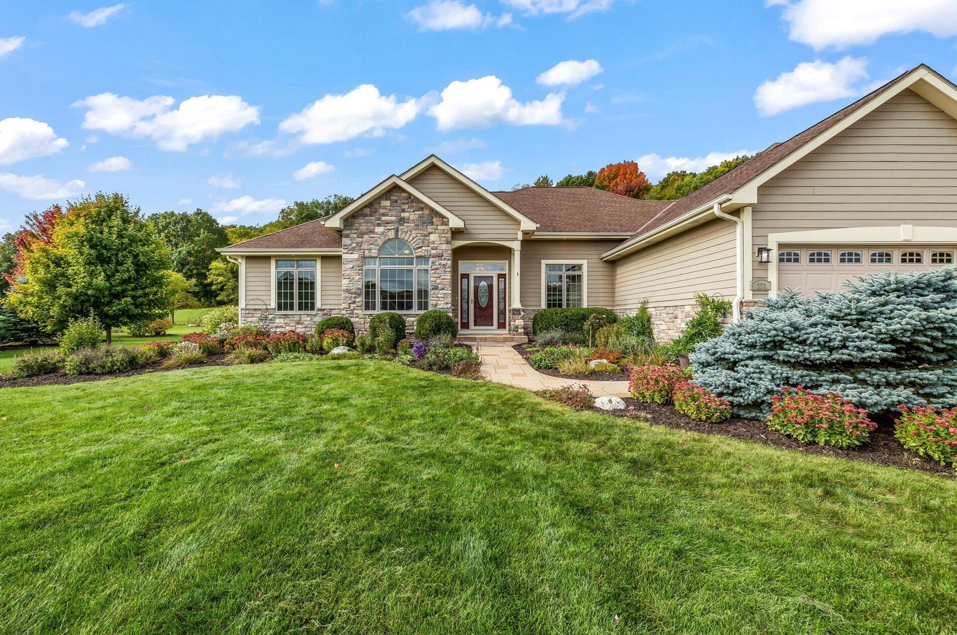 371 Preserve Way, Colgate, WI 53017