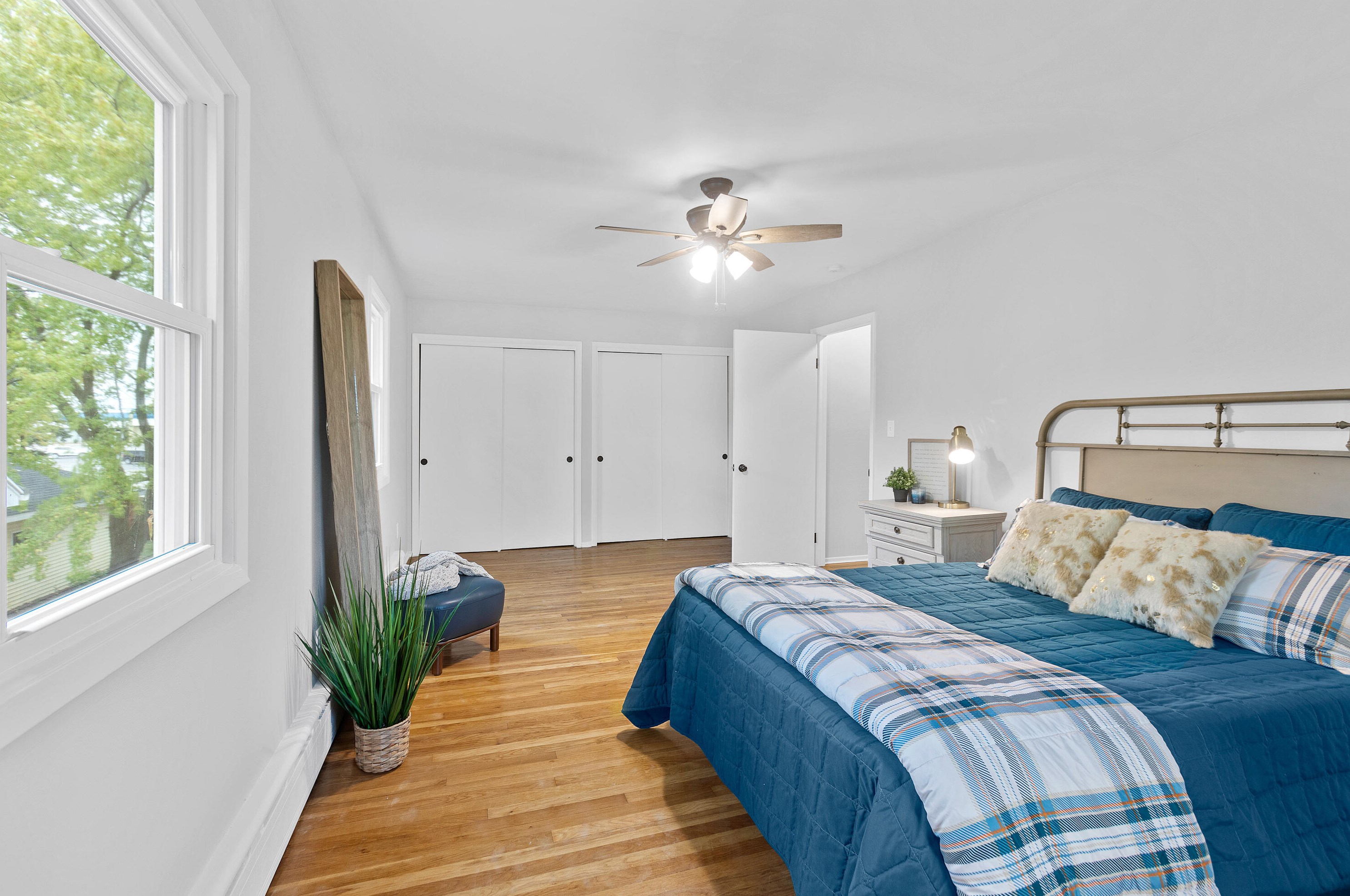 2121 Oregon St, Oshkosh WI  54902-7058 exterior