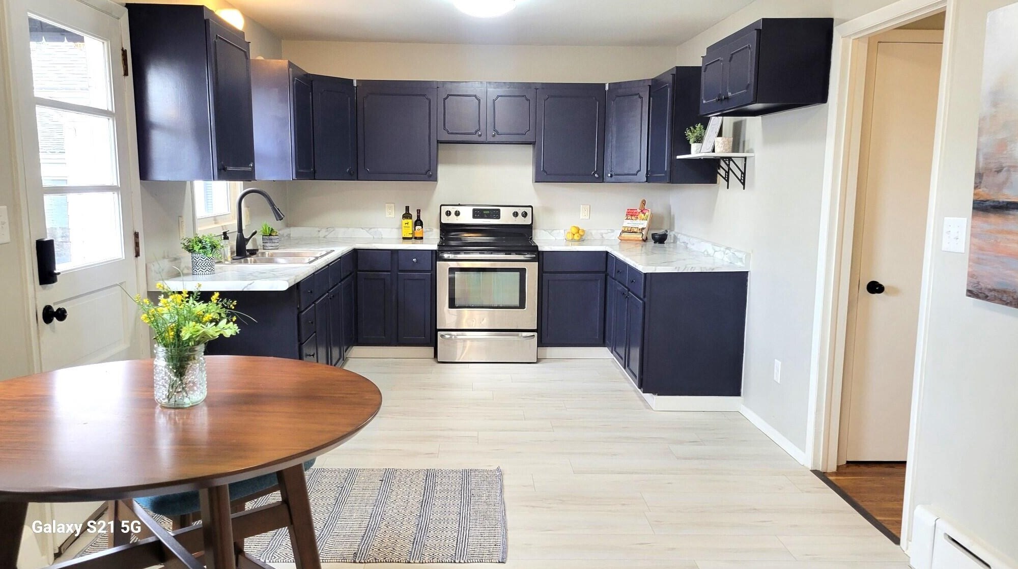 2121 Oregon St, Oshkosh WI  54902-7058 exterior
