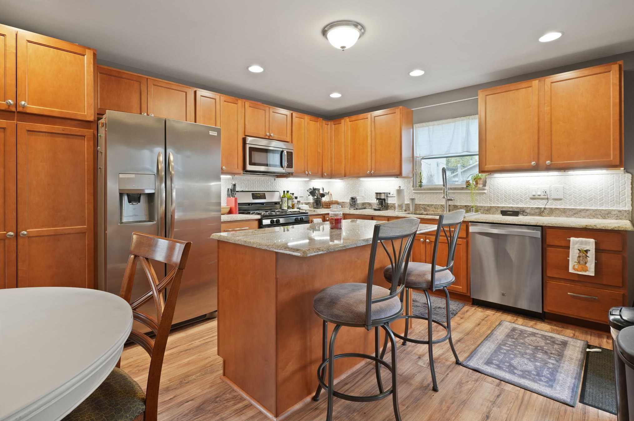 2036 Grove Ave, Racine, WI 53405-3844