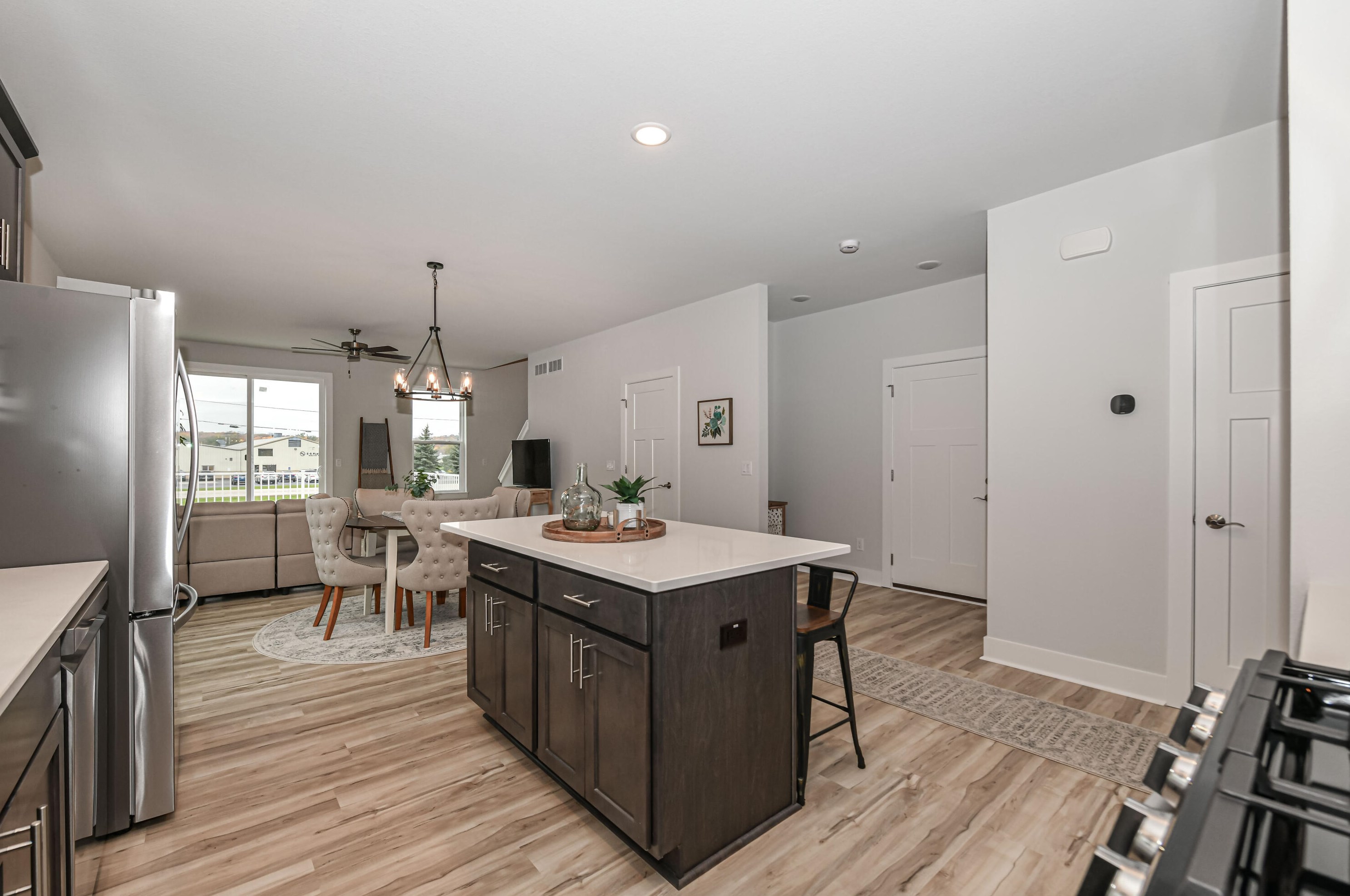 702 River Ridge Dr, Waterford WI  53185-3386 exterior