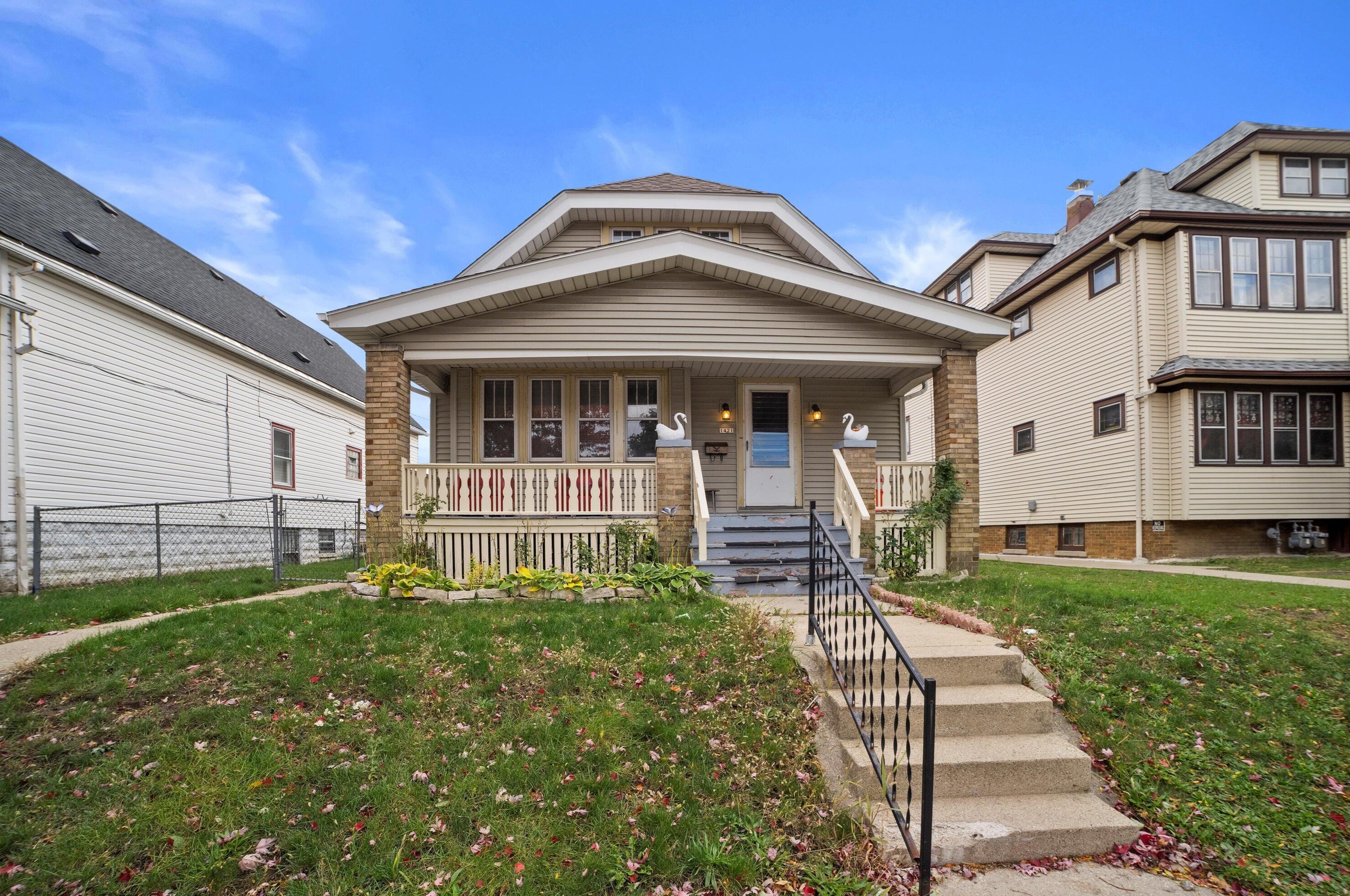 1421 W Euclid Ave, Milwaukee, WI 53215