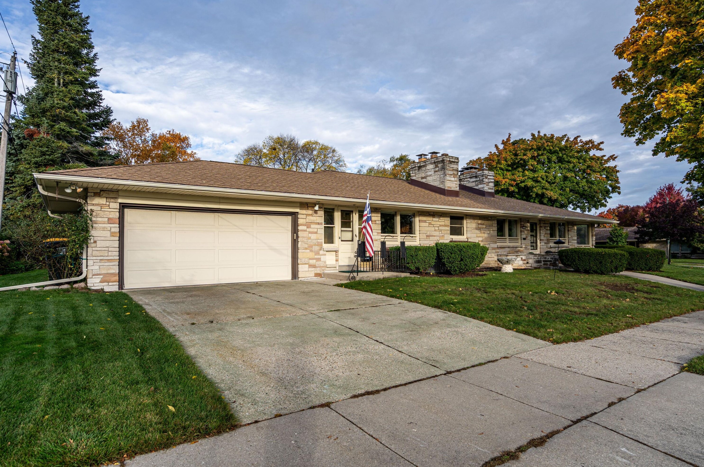 731 N 74th St, Milwaukee, WI 53213