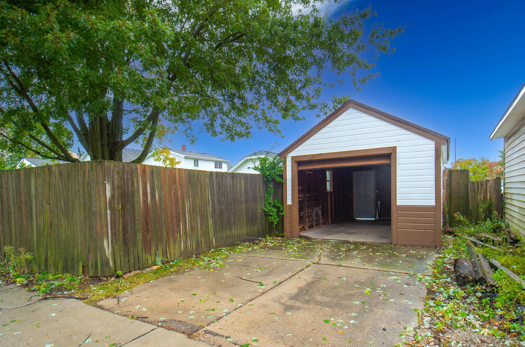 1238 Jones Ave, Racine WI 53402-4524 exterior