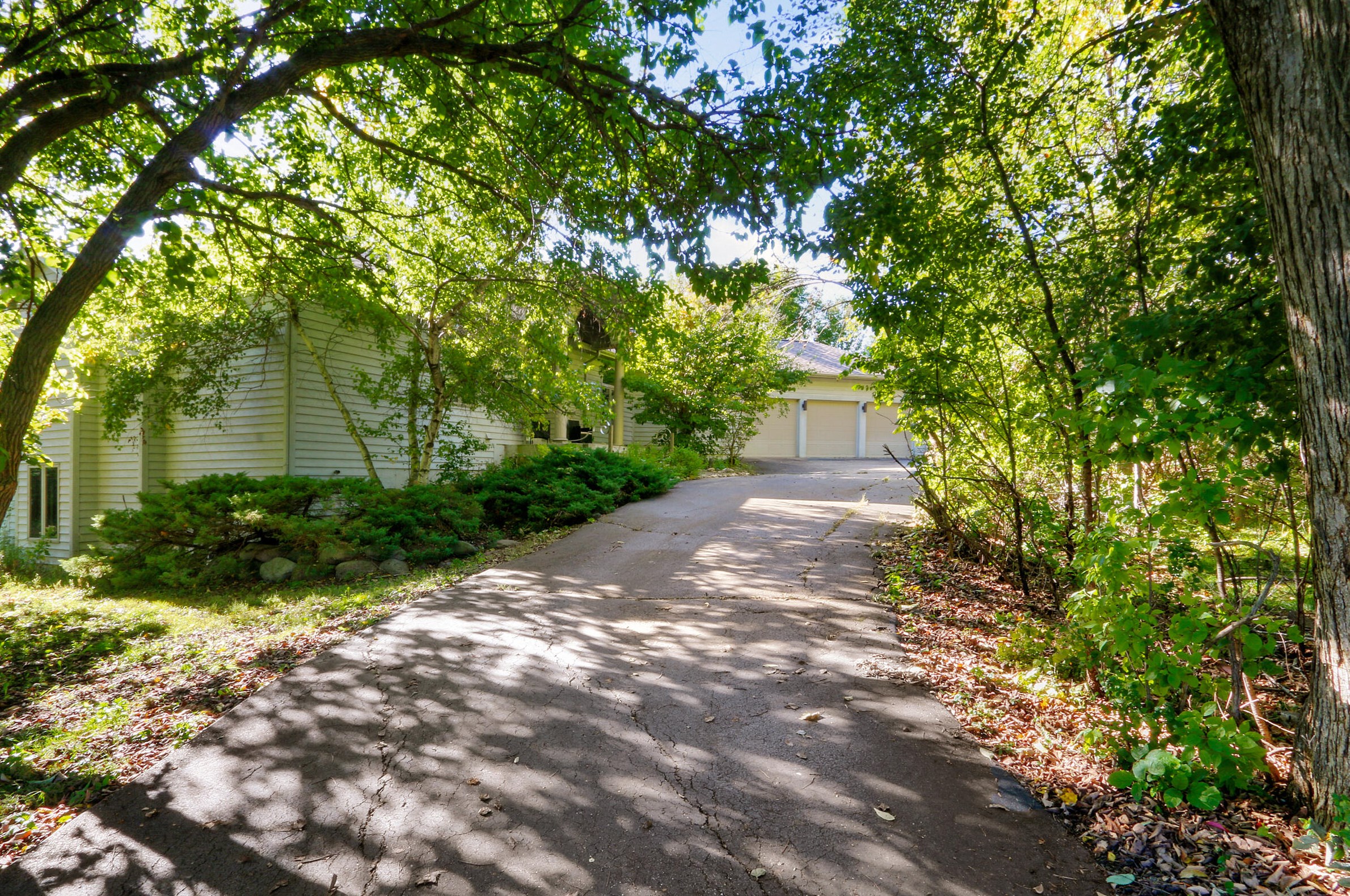 1160 Turnberry Ct, Lake Geneva, WI 53147